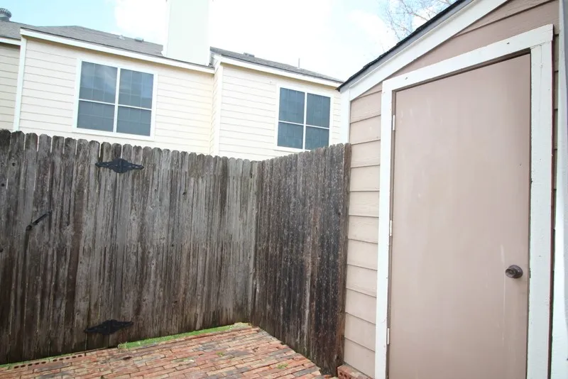 Condominium For Sale in Collin County , 3801 14th Street 1208, Plano, Texas 75074, 2 Bedroom, 3 Bathroom, Garage spaces, 1,272 Sqft, built in 1985, Preowned, mls#21199447, Real Estate Agent in Plano, Homes For Sale in Collin county, Homes For Sale in Plano, Realtor in Plano Texas, Real Estate Brokerage Independent Realty Texas, Luminita Cordes Realtor