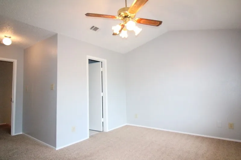 Condominium For Sale in Collin County , 3801 14th Street 1208, Plano, Texas 75074, 2 Bedroom, 3 Bathroom, Garage spaces, 1,272 Sqft, built in 1985, Preowned, mls#21199447, Real Estate Agent in Plano, Homes For Sale in Collin county, Homes For Sale in Plano, Realtor in Plano Texas, Real Estate Brokerage Independent Realty Texas, Luminita Cordes Realtor