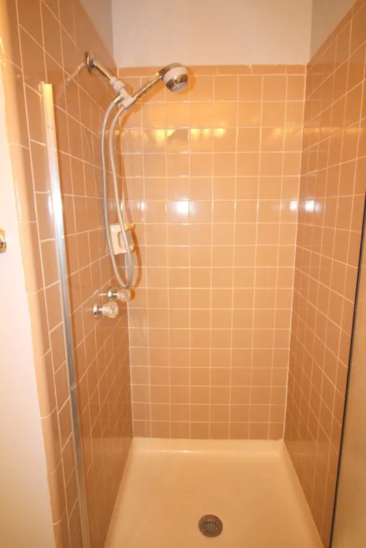 Condominium For Sale in Collin County , 3801 14th Street 1208, Plano, Texas 75074, 2 Bedroom, 3 Bathroom, Garage spaces, 1,272 Sqft, built in 1985, Preowned, mls#21199447, Real Estate Agent in Plano, Homes For Sale in Collin county, Homes For Sale in Plano, Realtor in Plano Texas, Real Estate Brokerage Independent Realty Texas, Luminita Cordes Realtor