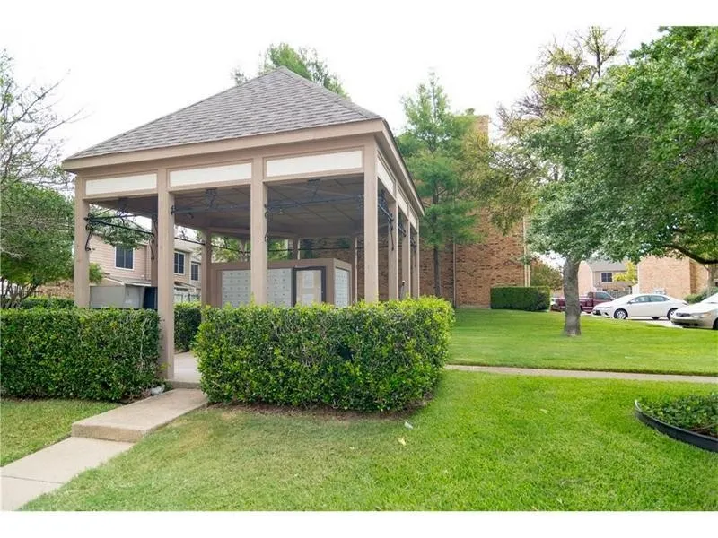 Condominium For Sale in Collin County , 3801 14th Street 1208, Plano, Texas 75074, 2 Bedroom, 3 Bathroom, Garage spaces, 1,272 Sqft, built in 1985, Preowned, mls#21199447, Real Estate Agent in Plano, Homes For Sale in Collin county, Homes For Sale in Plano, Realtor in Plano Texas, Real Estate Brokerage Independent Realty Texas, Luminita Cordes Realtor