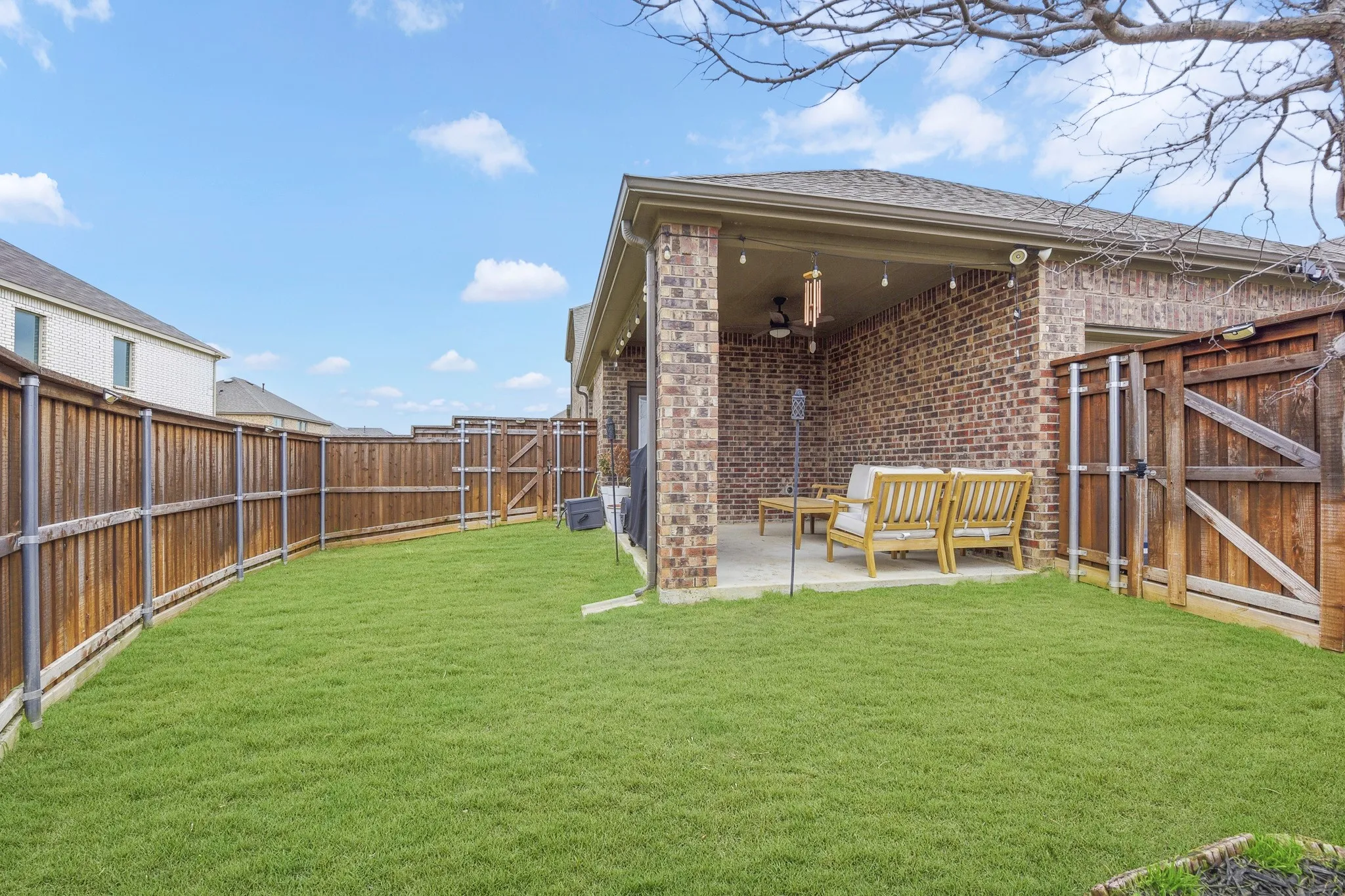 Single Family Residence For Rent in Denton County , 2261 Obsidian Drive, Little Elm, Texas 76227, 4 Bedroom, 3 Bathroom, 2 Garage spaces, 1,954 Sqft, built in 2020, mls#21185136, Real Estate Agent in Little Elm, Homes For Rent in Denton county, Homes For Rent in Little Elm, Realtor in Little Elm Texas, Real Estate Brokerage Independent Realty Texas, Luminita Cordes Realtor