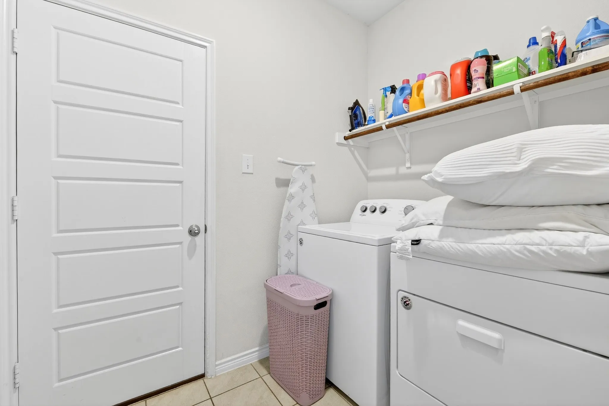 Single Family Residence For Rent in Denton County , 2261 Obsidian Drive, Little Elm, Texas 76227, 4 Bedroom, 3 Bathroom, 2 Garage spaces, 1,954 Sqft, built in 2020, mls#21185136, Real Estate Agent in Little Elm, Homes For Rent in Denton county, Homes For Rent in Little Elm, Realtor in Little Elm Texas, Real Estate Brokerage Independent Realty Texas, Luminita Cordes Realtor