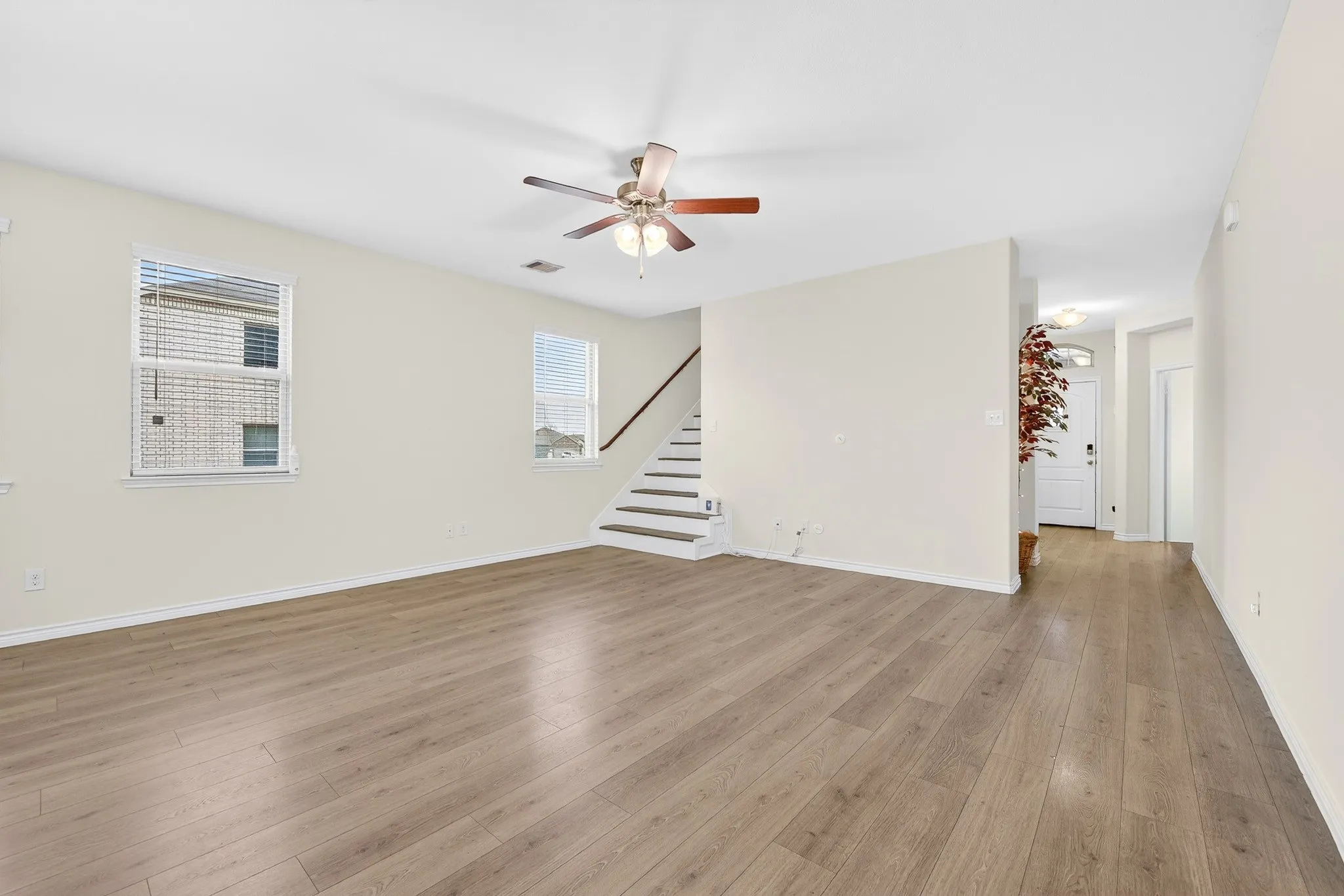 Single Family Residence For Rent in Denton County , 2261 Obsidian Drive, Little Elm, Texas 76227, 4 Bedroom, 3 Bathroom, 2 Garage spaces, 1,954 Sqft, built in 2020, mls#21185136, Real Estate Agent in Little Elm, Homes For Rent in Denton county, Homes For Rent in Little Elm, Realtor in Little Elm Texas, Real Estate Brokerage Independent Realty Texas, Luminita Cordes Realtor