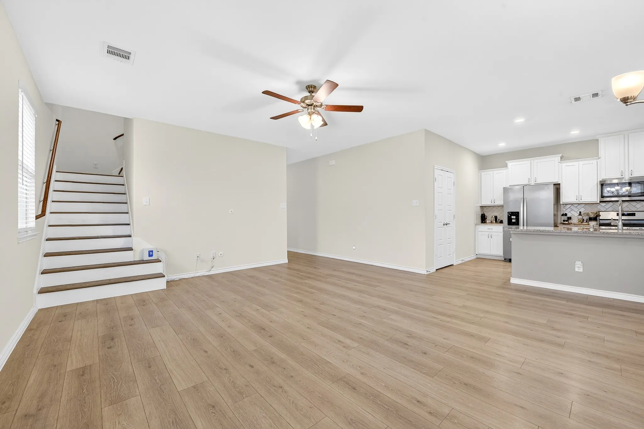 Single Family Residence For Rent in Denton County , 2261 Obsidian Drive, Little Elm, Texas 76227, 4 Bedroom, 3 Bathroom, 2 Garage spaces, 1,954 Sqft, built in 2020, mls#21185136, Real Estate Agent in Little Elm, Homes For Rent in Denton county, Homes For Rent in Little Elm, Realtor in Little Elm Texas, Real Estate Brokerage Independent Realty Texas, Luminita Cordes Realtor
