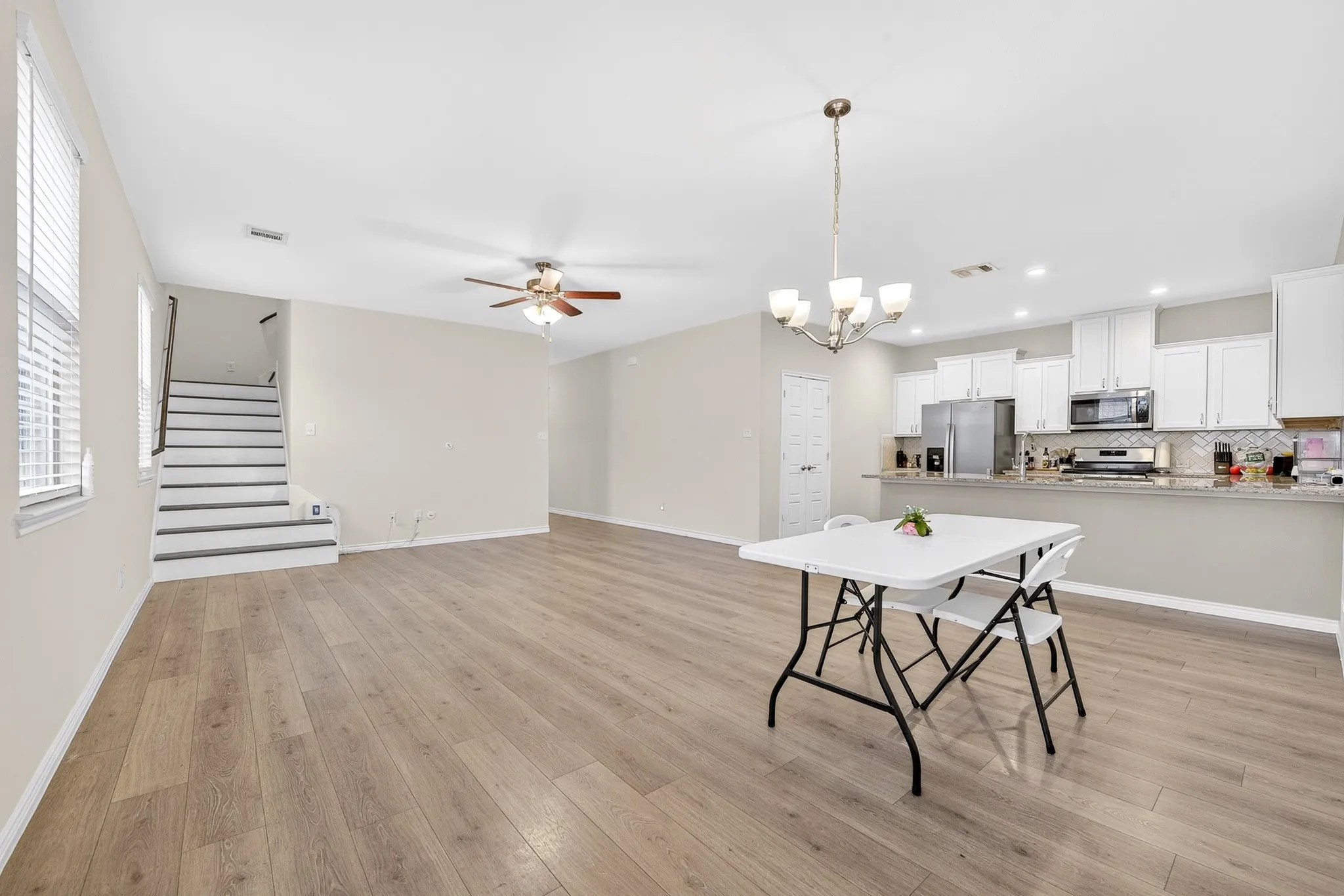 Single Family Residence For Rent in Denton County , 2261 Obsidian Drive, Little Elm, Texas 76227, 4 Bedroom, 3 Bathroom, 2 Garage spaces, 1,954 Sqft, built in 2020, mls#21185136, Real Estate Agent in Little Elm, Homes For Rent in Denton county, Homes For Rent in Little Elm, Realtor in Little Elm Texas, Real Estate Brokerage Independent Realty Texas, Luminita Cordes Realtor