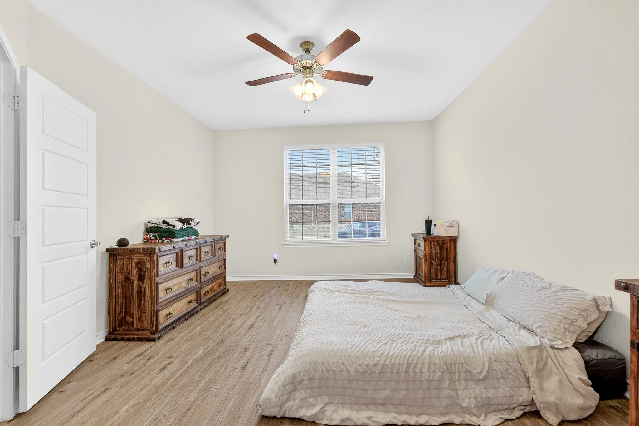 Single Family Residence For Rent in Denton County , 2261 Obsidian Drive, Little Elm, Texas 76227, 4 Bedroom, 3 Bathroom, 2 Garage spaces, 1,954 Sqft, built in 2020, mls#21185136, Real Estate Agent in Little Elm, Homes For Rent in Denton county, Homes For Rent in Little Elm, Realtor in Little Elm Texas, Real Estate Brokerage Independent Realty Texas, Luminita Cordes Realtor