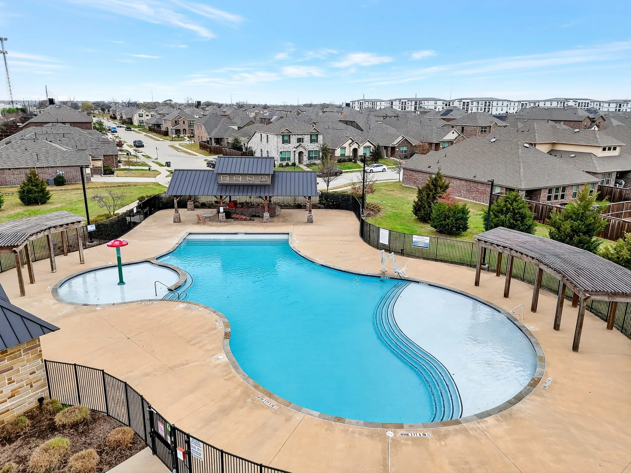 Single Family Residence For Rent in Denton County , 2261 Obsidian Drive, Little Elm, Texas 76227, 4 Bedroom, 3 Bathroom, 2 Garage spaces, 1,954 Sqft, built in 2020, mls#21185136, Real Estate Agent in Little Elm, Homes For Rent in Denton county, Homes For Rent in Little Elm, Realtor in Little Elm Texas, Real Estate Brokerage Independent Realty Texas, Luminita Cordes Realtor