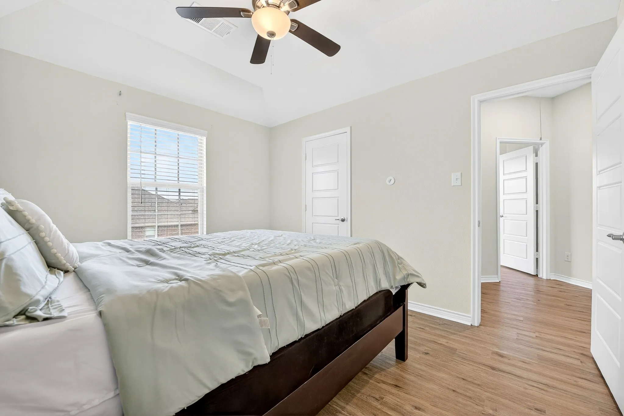 Single Family Residence For Rent in Denton County , 2261 Obsidian Drive, Little Elm, Texas 76227, 4 Bedroom, 3 Bathroom, 2 Garage spaces, 1,954 Sqft, built in 2020, mls#21185136, Real Estate Agent in Little Elm, Homes For Rent in Denton county, Homes For Rent in Little Elm, Realtor in Little Elm Texas, Real Estate Brokerage Independent Realty Texas, Luminita Cordes Realtor