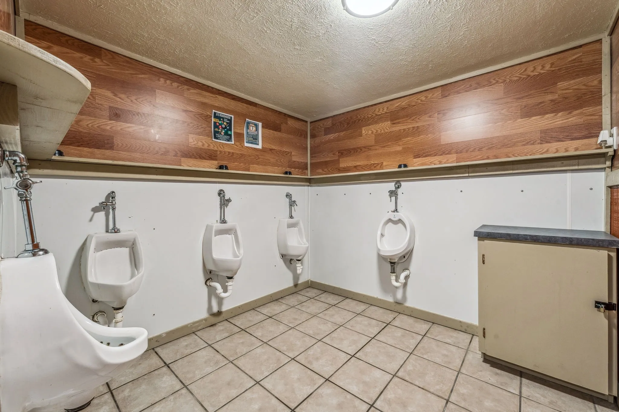 Business For Sale in Hill County , 3261 Fm 933, Whitney, Texas 76692, 0, 0, Garage spaces, 0 Sqft, built in 0, Preowned, Price $1,999,999, mls#21205749, Real Estate Agent in Whitney, Homes For Sale in Hill county, Homes For Sale in Whitney, Realtor in Whitney Texas, Real Estate Brokerage Independent Realty Texas, Luminita Cordes Realtor