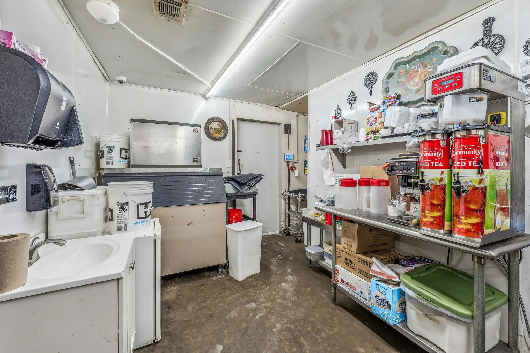Business For Sale in Hill County , 3261 Fm 933, Whitney, Texas 76692, 0, 0, Garage spaces, 0 Sqft, built in 0, Preowned, Price $1,999,999, mls#21205749, Real Estate Agent in Whitney, Homes For Sale in Hill county, Homes For Sale in Whitney, Realtor in Whitney Texas, Real Estate Brokerage Independent Realty Texas, Luminita Cordes Realtor