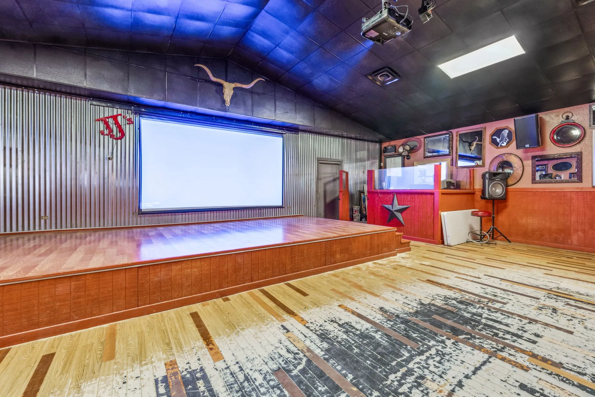 Business For Sale in Hill County , 3261 Fm 933, Whitney, Texas 76692, 0, 0, Garage spaces, 0 Sqft, built in 0, Preowned, Price $1,999,999, mls#21205749, Real Estate Agent in Whitney, Homes For Sale in Hill county, Homes For Sale in Whitney, Realtor in Whitney Texas, Real Estate Brokerage Independent Realty Texas, Luminita Cordes Realtor