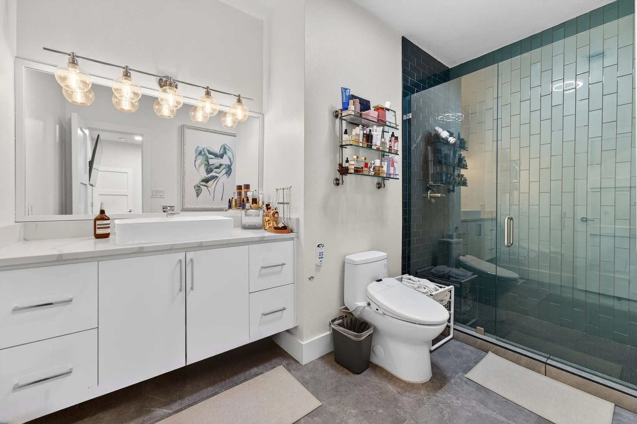Single Family Residence For Sale in Dallas County , 7147 Lavendale Avenue, Dallas, Texas 75230, 4 Bedroom, 4 Bathroom, 2 Garage spaces, 3,700 Sqft, built in 1955, Preowned, Price $1,575,000, mls#21191548, Real Estate Agent in Dallas, Homes For Sale in Dallas county, Homes For Sale in Dallas, Realtor in Dallas Texas, Real Estate Brokerage Independent Realty Texas, Luminita Cordes Realtor