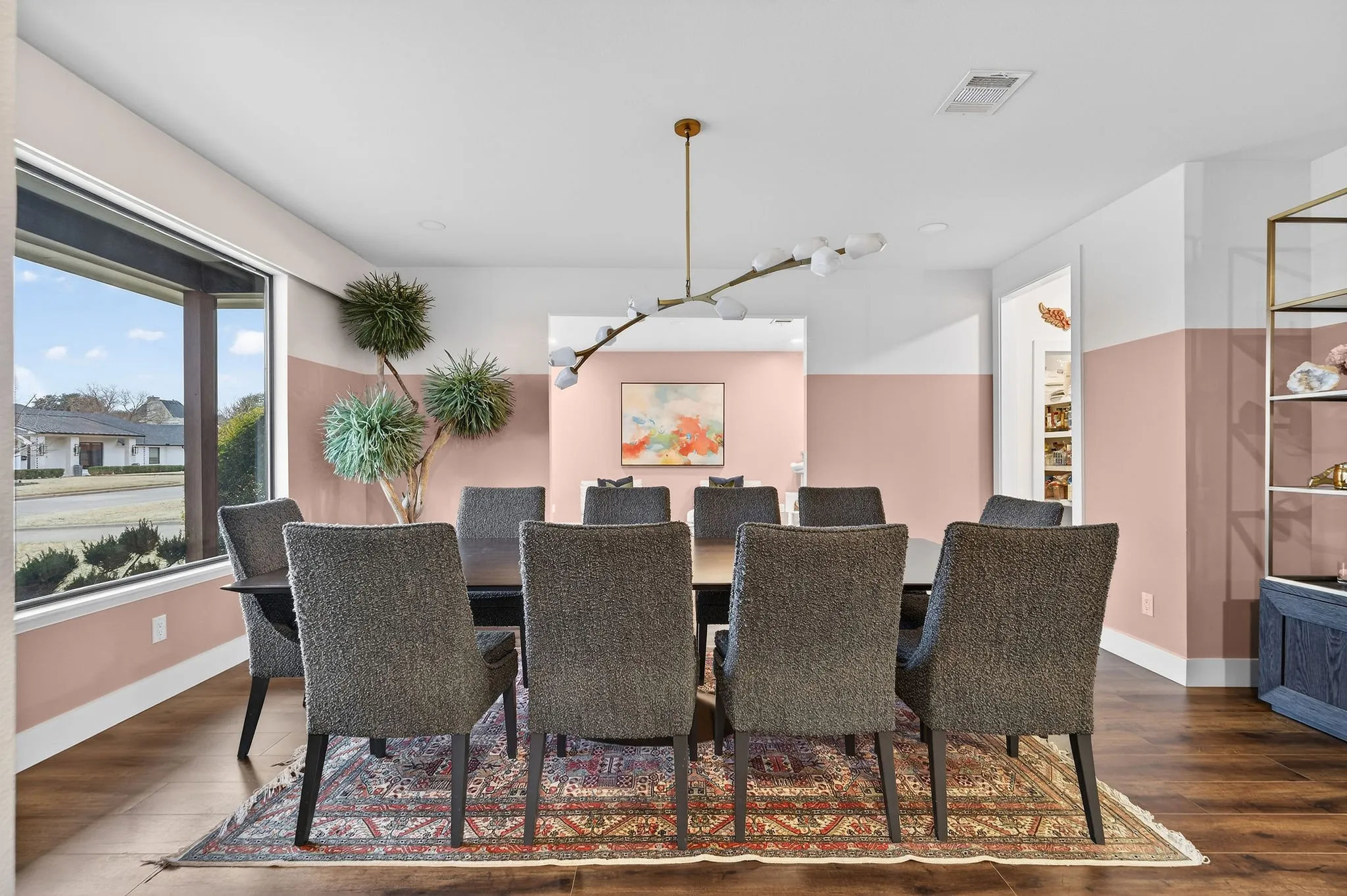 Single Family Residence For Sale in Dallas County , 7147 Lavendale Avenue, Dallas, Texas 75230, 4 Bedroom, 4 Bathroom, 2 Garage spaces, 3,700 Sqft, built in 1955, Preowned, Price $1,575,000, mls#21191548, Real Estate Agent in Dallas, Homes For Sale in Dallas county, Homes For Sale in Dallas, Realtor in Dallas Texas, Real Estate Brokerage Independent Realty Texas, Luminita Cordes Realtor