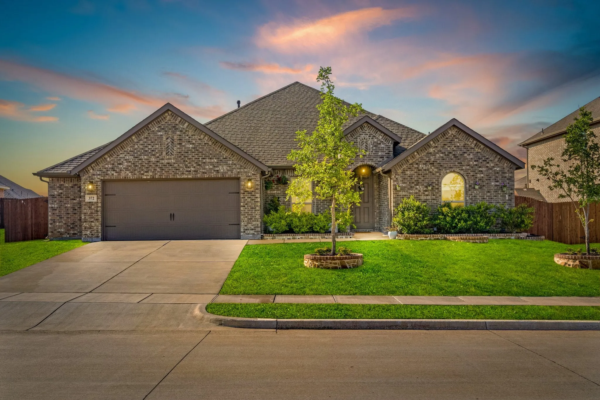 Single Family Residence For Sale in Kaufman County , 372 Chapel Hill Drive, Forney, Texas 75126, 4 Bedrooms, 3 Bathrooms, 2 Garage spaces, 2,660 Sqft, built in 2022, Preowned, Price $460,000, mls#21202789, Real Estate Agent in Forney, Homes For Sale in Kaufman county, Homes For Sale in Forney, Realtor in Forney Texas, Real Estate Brokerage Independent Realty Texas, Luminita Cordes Realtor