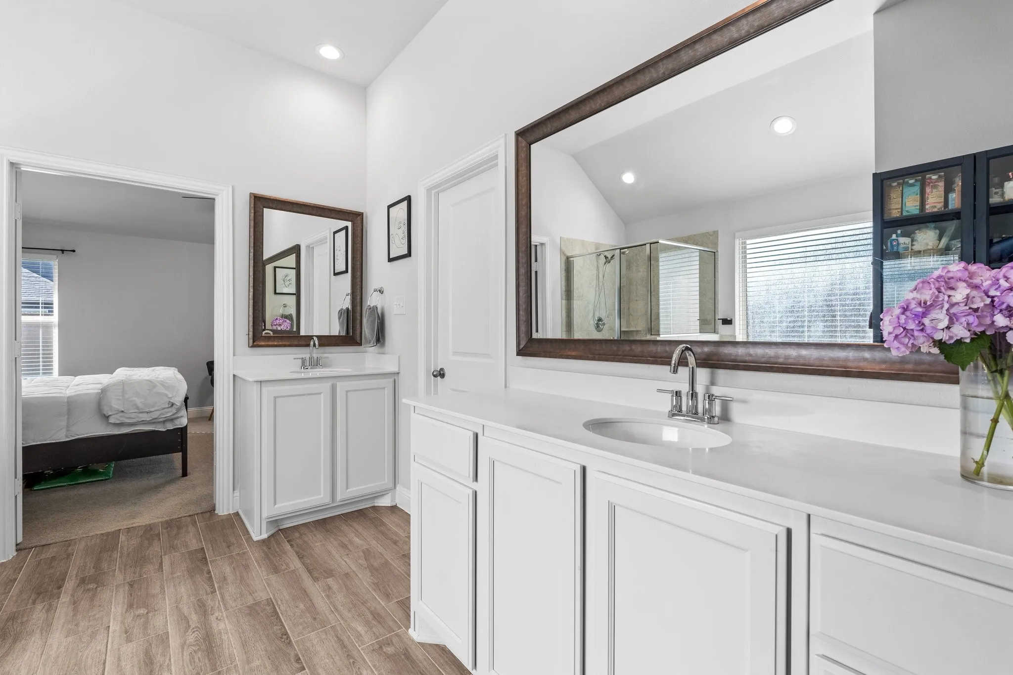 Single Family Residence For Sale in Kaufman County , 372 Chapel Hill Drive, Forney, Texas 75126, 4 Bedrooms, 3 Bathrooms, 2 Garage spaces, 2,660 Sqft, built in 2022, Preowned, Price $460,000, mls#21202789, Real Estate Agent in Forney, Homes For Sale in Kaufman county, Homes For Sale in Forney, Realtor in Forney Texas, Real Estate Brokerage Independent Realty Texas, Luminita Cordes Realtor