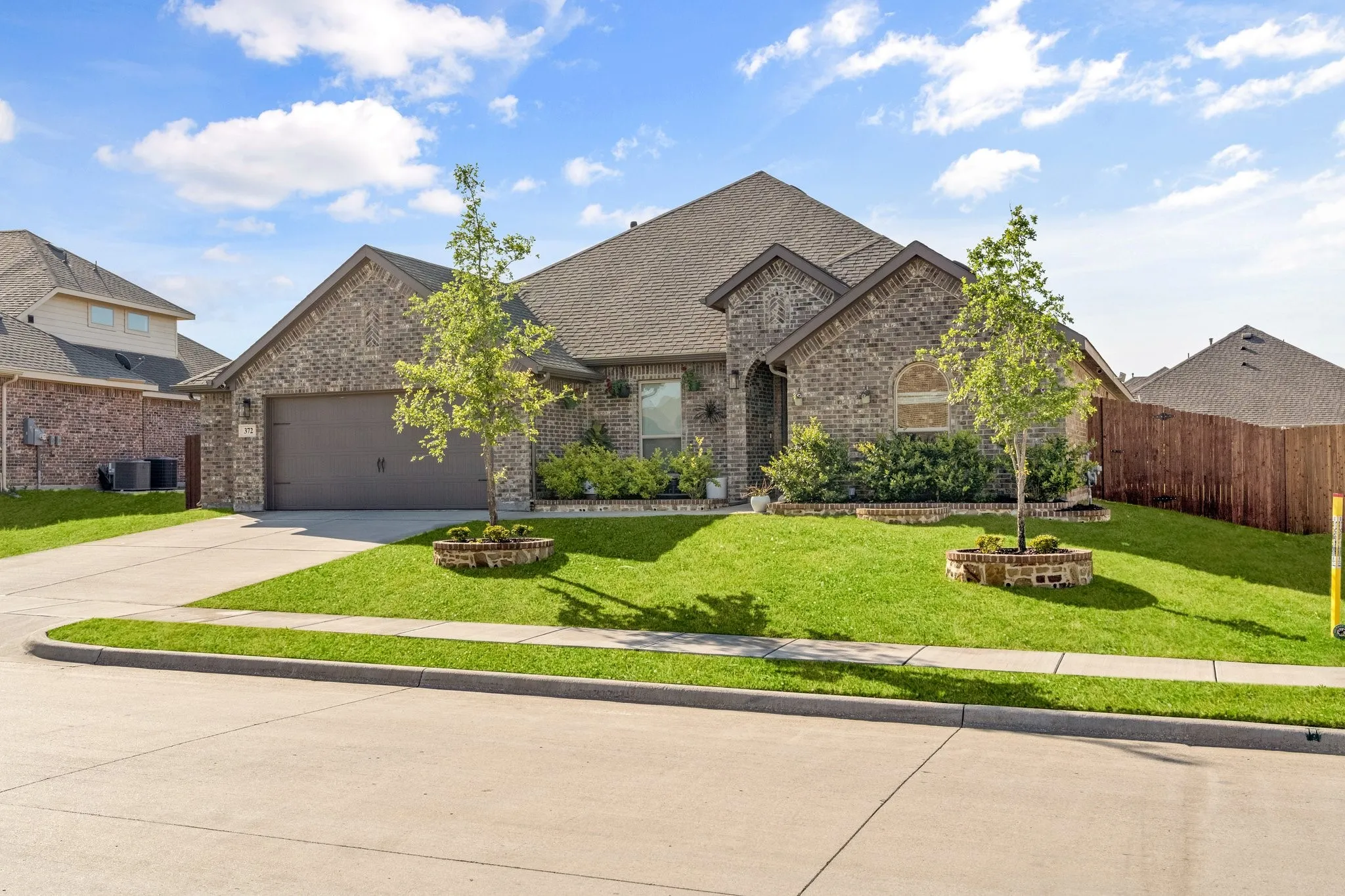 Single Family Residence For Sale in Kaufman County , 372 Chapel Hill Drive, Forney, Texas 75126, 4 Bedrooms, 3 Bathrooms, 2 Garage spaces, 2,660 Sqft, built in 2022, Preowned, Price $460,000, mls#21202789, Real Estate Agent in Forney, Homes For Sale in Kaufman county, Homes For Sale in Forney, Realtor in Forney Texas, Real Estate Brokerage Independent Realty Texas, Luminita Cordes Realtor