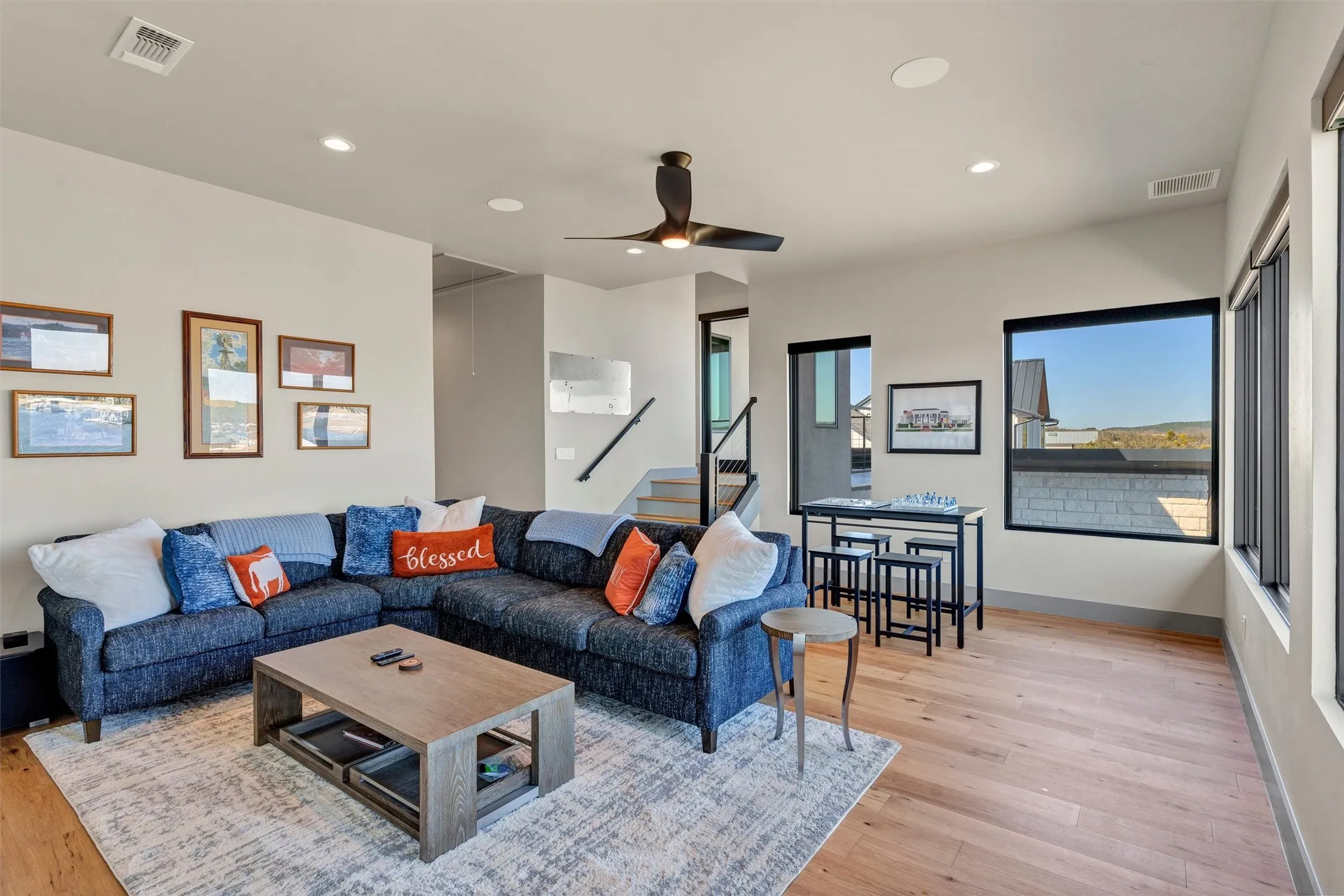 Single Family Residence For Sale in Palo Pinto County , 1009 Cardinal Cove, Graford, Texas 76449, 4 Bedroom, 5 Bathroom, 3 Garage spaces, 4,025 Sqft, built in 2022, Preowned, mls#21203086, Real Estate Agent in Graford, Homes For Sale in Palo Pinto county, Homes For Sale in Graford, Realtor in Graford Texas, Real Estate Brokerage Independent Realty Texas, Luminita Cordes Realtor