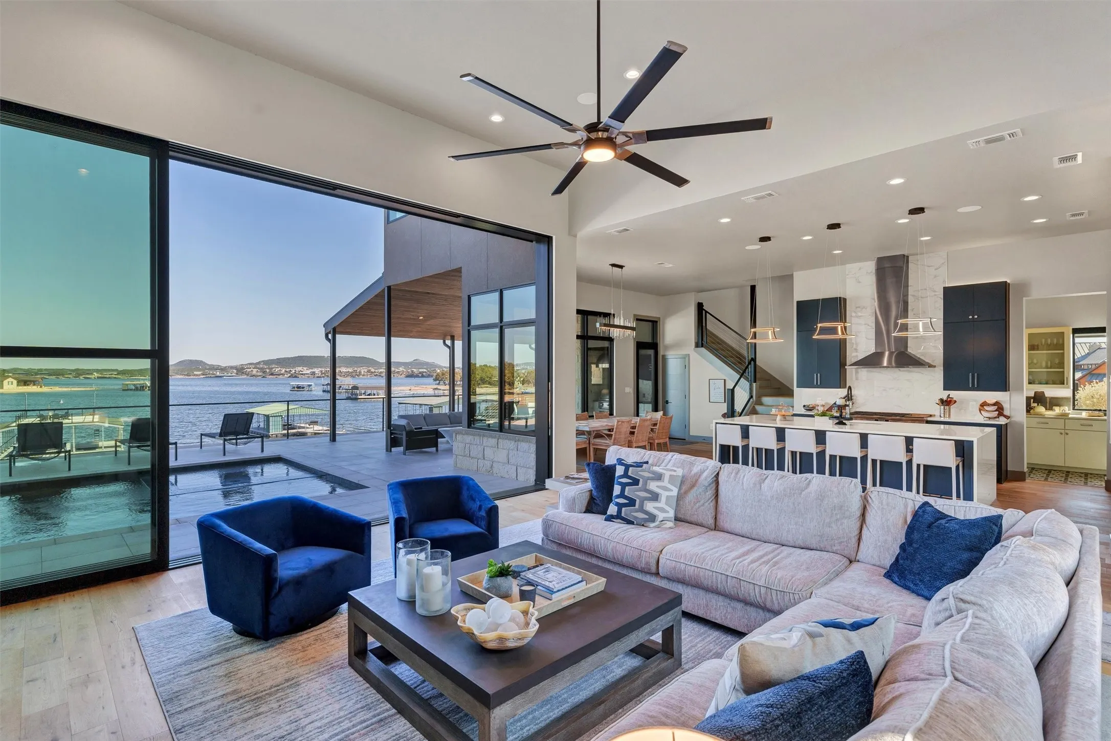 Single Family Residence For Sale in Palo Pinto County , 1009 Cardinal Cove, Graford, Texas 76449, 4 Bedroom, 5 Bathroom, 3 Garage spaces, 4,025 Sqft, built in 2022, Preowned, mls#21203086, Real Estate Agent in Graford, Homes For Sale in Palo Pinto county, Homes For Sale in Graford, Realtor in Graford Texas, Real Estate Brokerage Independent Realty Texas, Luminita Cordes Realtor