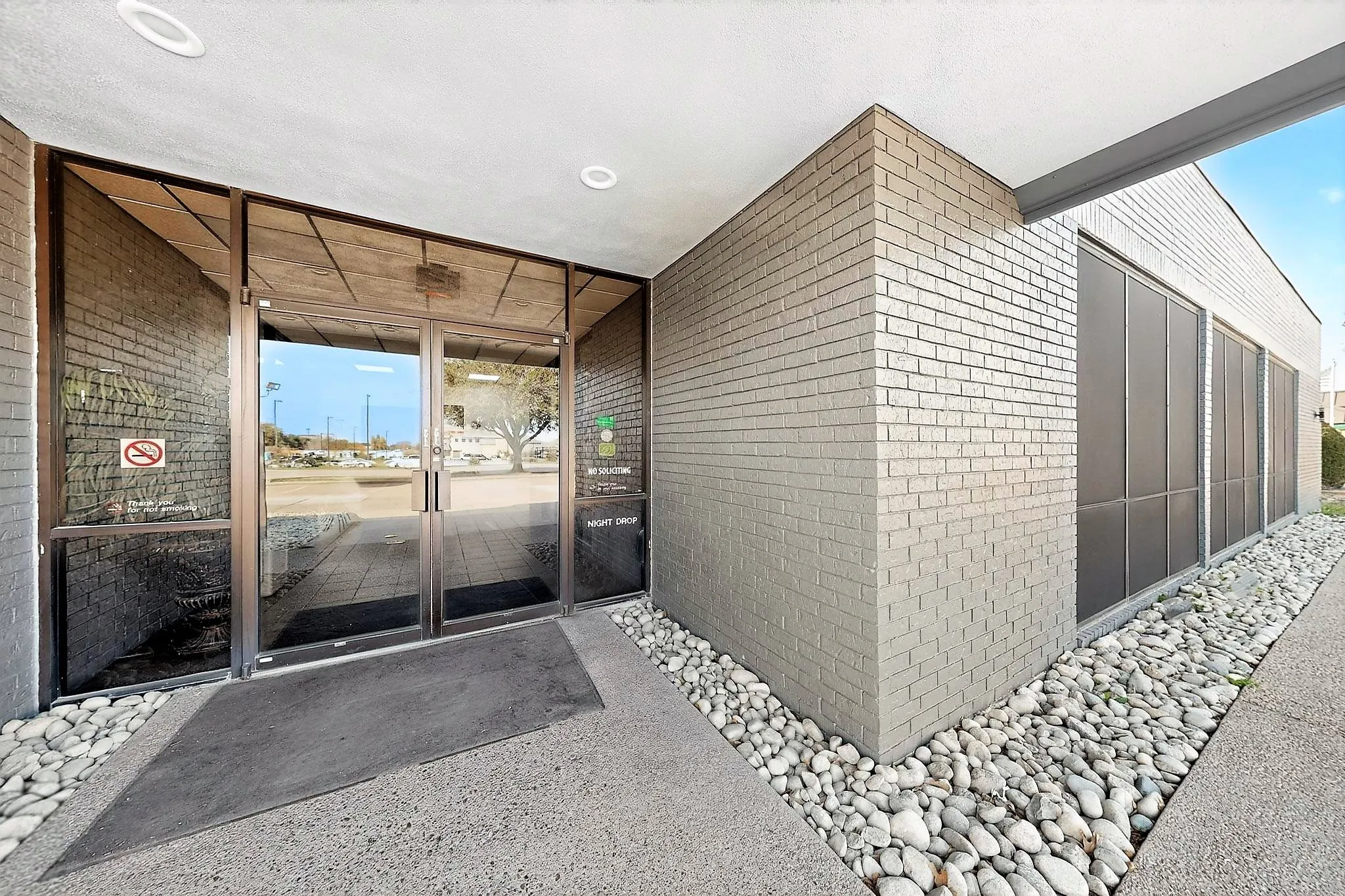 Office For Rent in Tarrant County , 5755 Rufe Snow Drive 165, North Richland Hills, Texas 76180, 0, 0, Garage spaces, 0 Sqft, built in 1985, Preowned, mls#21205378, Real Estate Agent in North Richland Hills, Homes For Rent in Tarrant county, Homes For Rent in North Richland Hills, Realtor in North Richland Hills Texas, Real Estate Brokerage Independent Realty Texas, Luminita Cordes Realtor