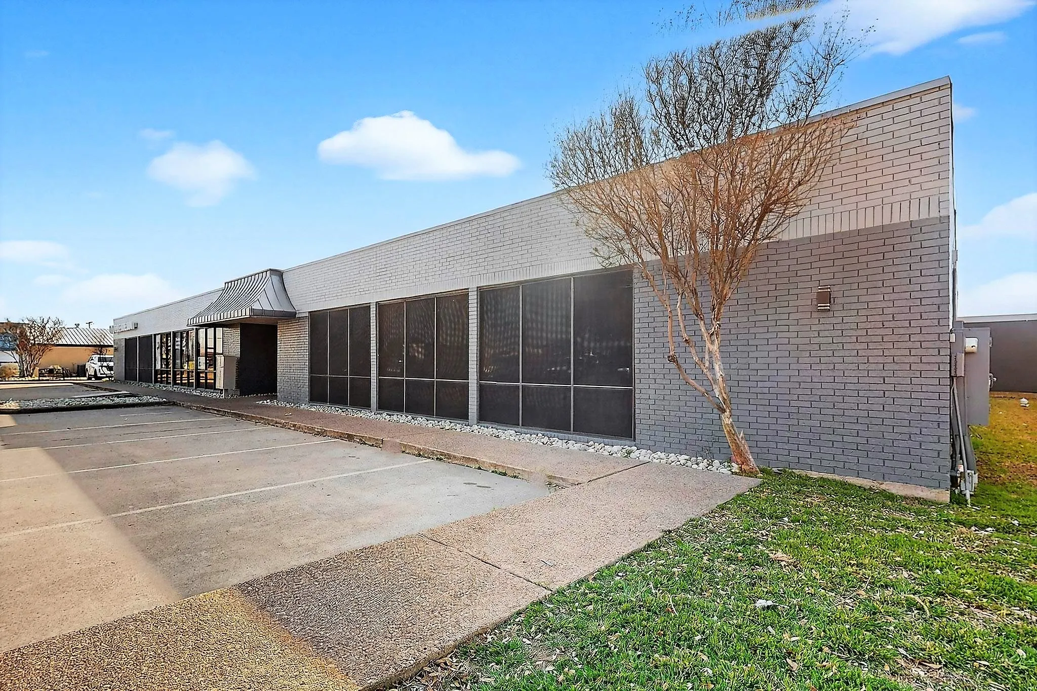 Office For Rent in Tarrant County , 5755 Rufe Snow Drive 165, North Richland Hills, Texas 76180, 0, 0, Garage spaces, 0 Sqft, built in 1985, Preowned, mls#21205378, Real Estate Agent in North Richland Hills, Homes For Rent in Tarrant county, Homes For Rent in North Richland Hills, Realtor in North Richland Hills Texas, Real Estate Brokerage Independent Realty Texas, Luminita Cordes Realtor