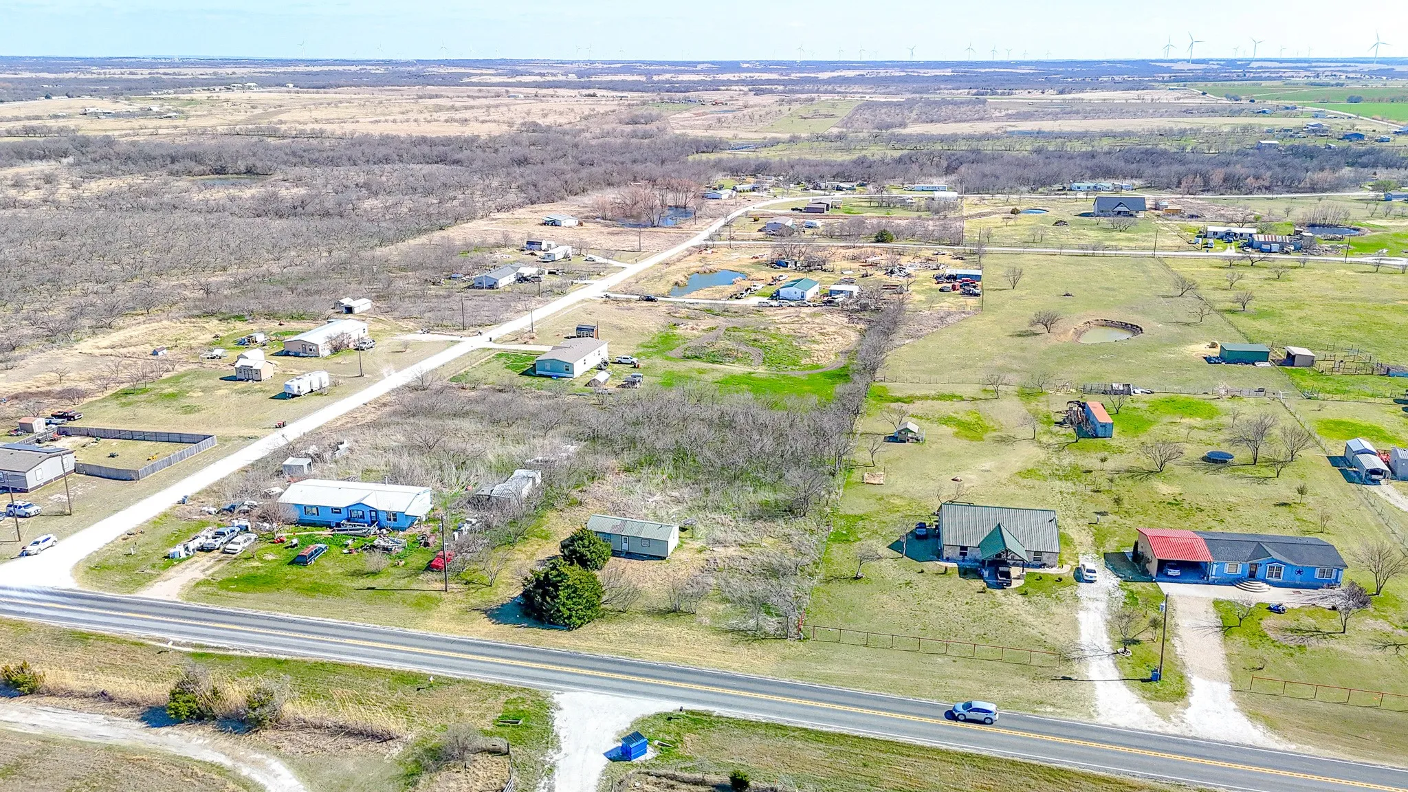 Single Family Residence For Sale in Hill County , 6830 Fm 2114, Hubbard, Texas 76648, 1 Bedroom, 1 Bathroom, Garage spaces, 640 Sqft, built in 2016, mls#21205842, Real Estate Agent in Hubbard, Homes For Sale in Hill county, Homes For Sale in Hubbard, Realtor in Hubbard Texas, Real Estate Brokerage Independent Realty Texas, Luminita Cordes Realtor