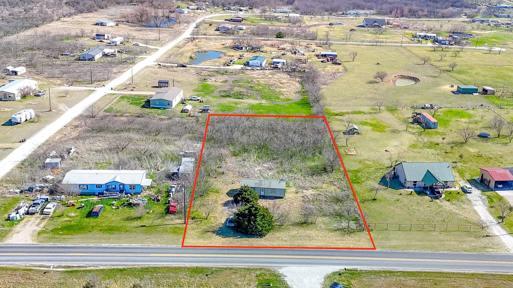Single Family Residence For Sale in Hill County , 6830 Fm 2114, Hubbard, Texas 76648, 1 Bedroom, 1 Bathroom, Garage spaces, 640 Sqft, built in 2016, mls#21205842, Real Estate Agent in Hubbard, Homes For Sale in Hill county, Homes For Sale in Hubbard, Realtor in Hubbard Texas, Real Estate Brokerage Independent Realty Texas, Luminita Cordes Realtor