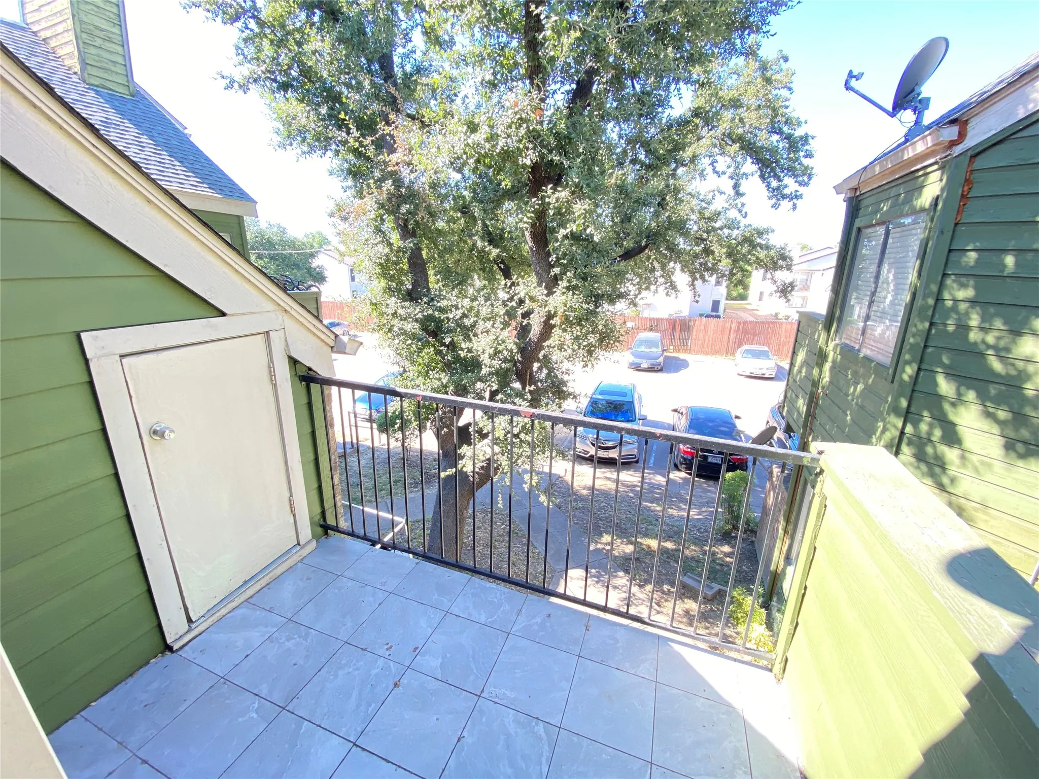 Condominium For Sale in Dallas County , 9831 Walnut Street P208, Dallas, Texas 75243, 2 Bedrooms, 1 Bathroom, Garage spaces, 931 Sqft, built in 1983, Price $75,000, mls#21205849, Real Estate Agent in Dallas, Homes For Sale in Dallas county, Homes For Sale in Dallas, Realtor in Dallas Texas, Real Estate Brokerage Independent Realty Texas, Luminita Cordes Realtor