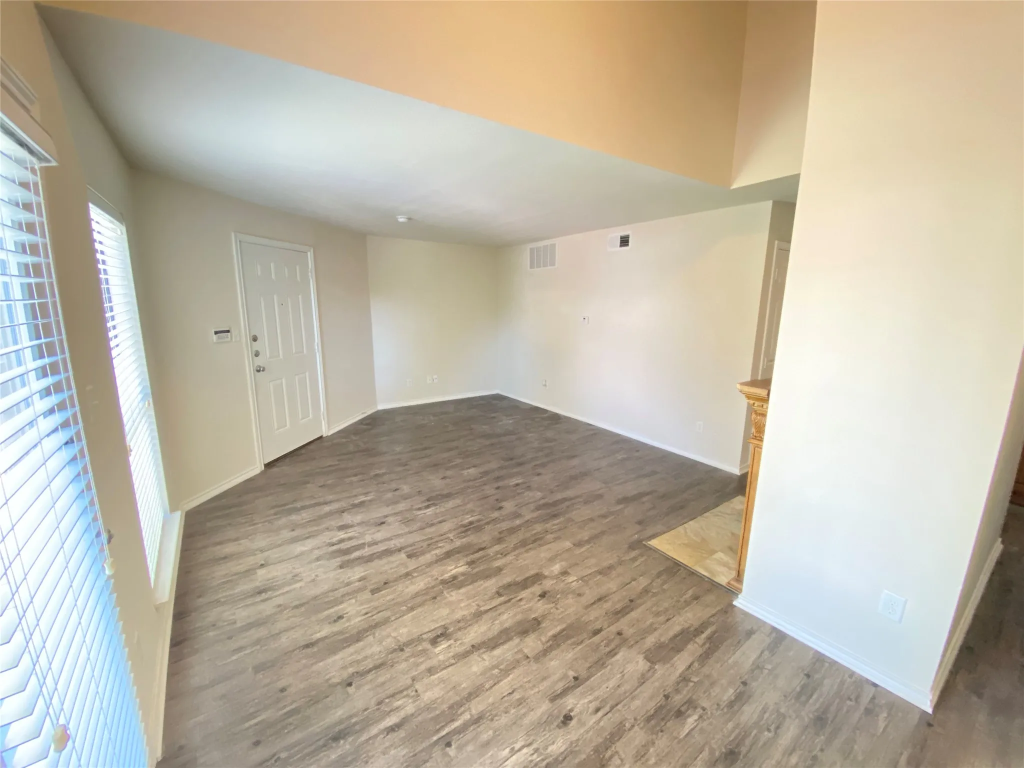 Condominium For Sale in Dallas County , 9831 Walnut Street P208, Dallas, Texas 75243, 2 Bedrooms, 1 Bathroom, Garage spaces, 931 Sqft, built in 1983, Price $75,000, mls#21205849, Real Estate Agent in Dallas, Homes For Sale in Dallas county, Homes For Sale in Dallas, Realtor in Dallas Texas, Real Estate Brokerage Independent Realty Texas, Luminita Cordes Realtor