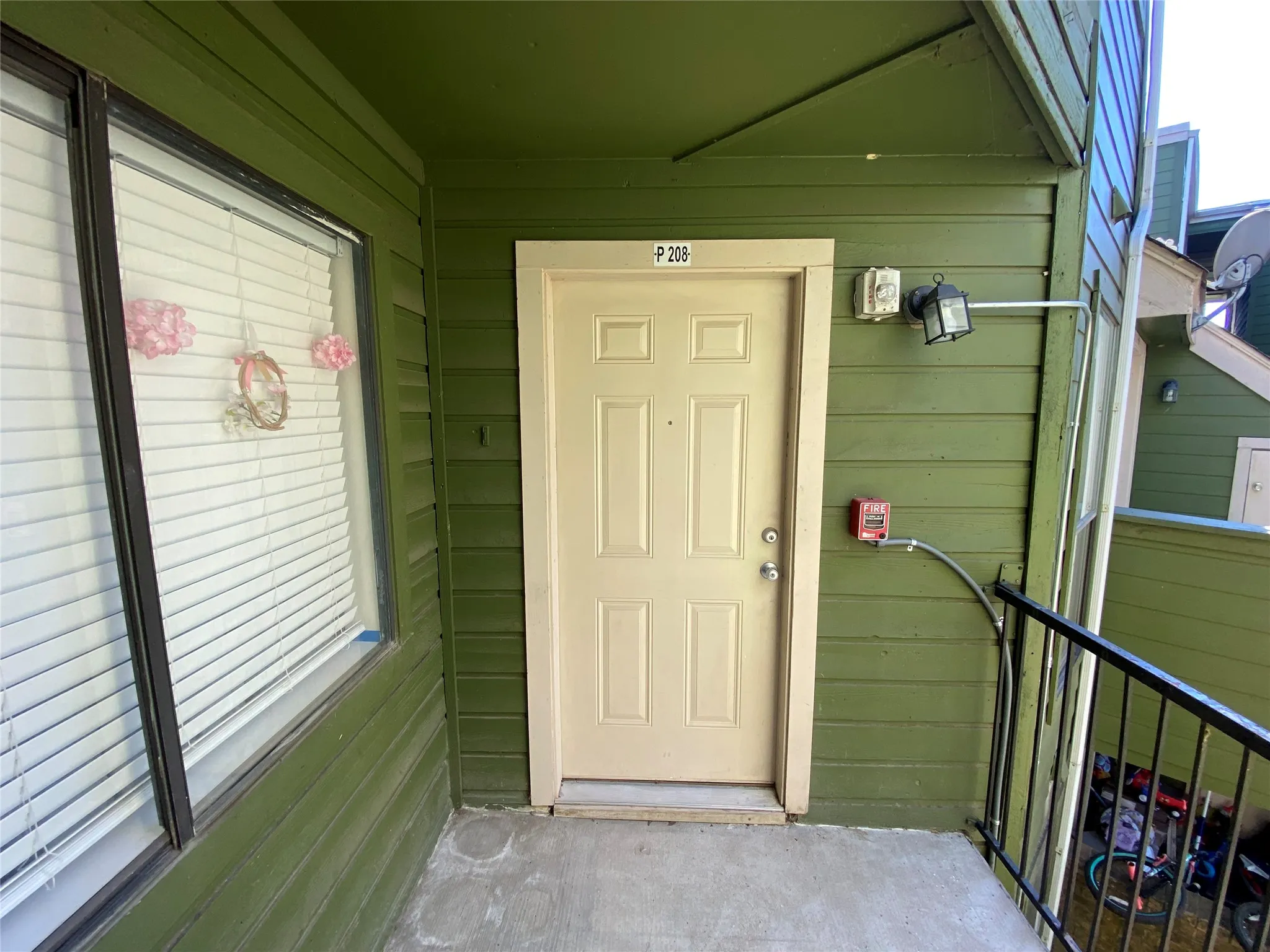 Condominium For Sale in Dallas County , 9831 Walnut Street P208, Dallas, Texas 75243, 2 Bedrooms, 1 Bathroom, Garage spaces, 931 Sqft, built in 1983, Price $75,000, mls#21205849, Real Estate Agent in Dallas, Homes For Sale in Dallas county, Homes For Sale in Dallas, Realtor in Dallas Texas, Real Estate Brokerage Independent Realty Texas, Luminita Cordes Realtor