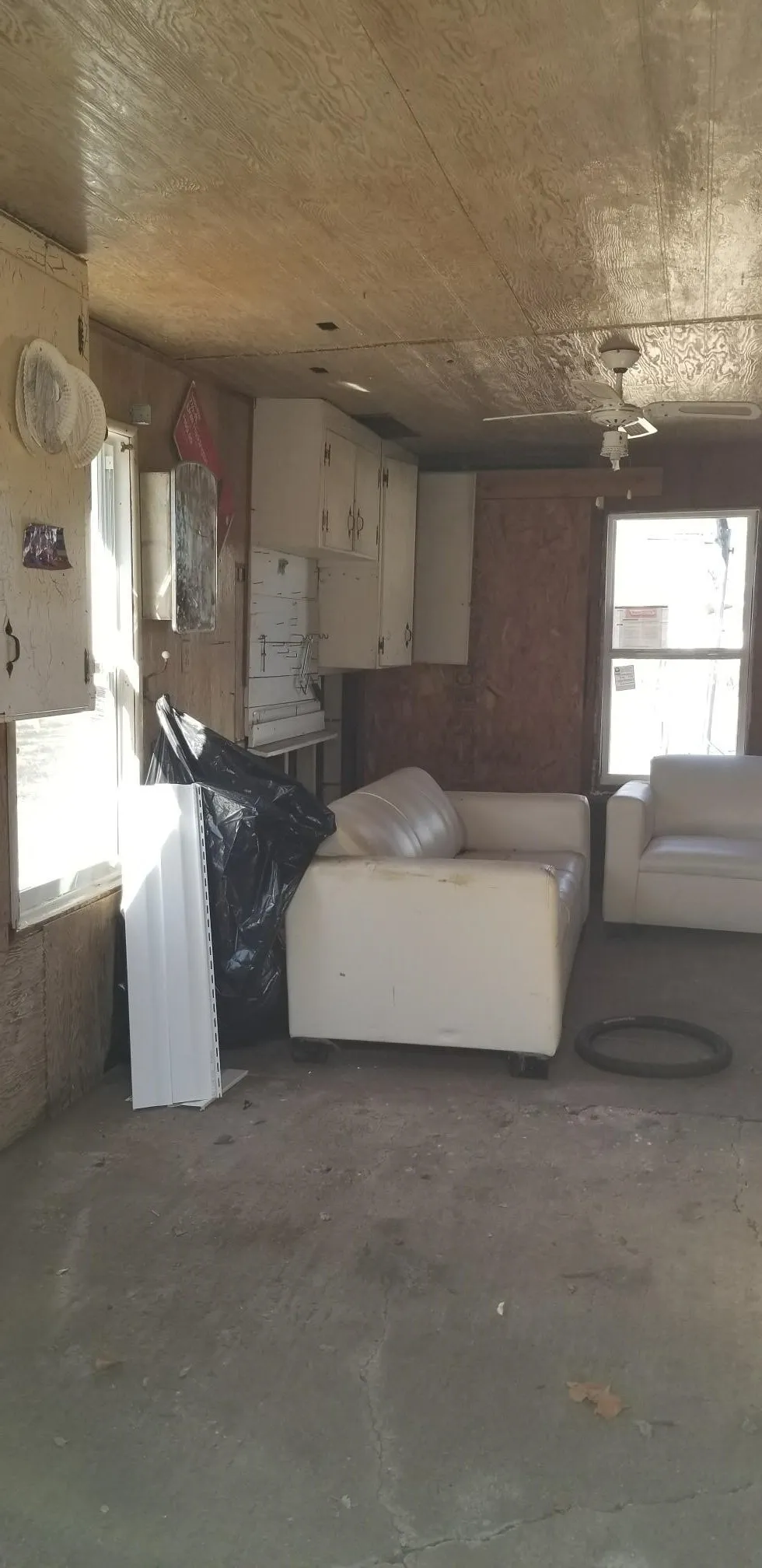 Single Family Residence For Sale in Tarrant County , 7808 Colton Drive, White Settlement, Texas 76108, 4 Bedroom, 1 Bathroom, 2 Garage spaces, 1,382 Sqft, built in 1949, Preowned, mls#21205878, Real Estate Agent in White Settlement, Homes For Sale in Tarrant county, Homes For Sale in White Settlement, Realtor in White Settlement Texas, Real Estate Brokerage Independent Realty Texas, Luminita Cordes Realtor