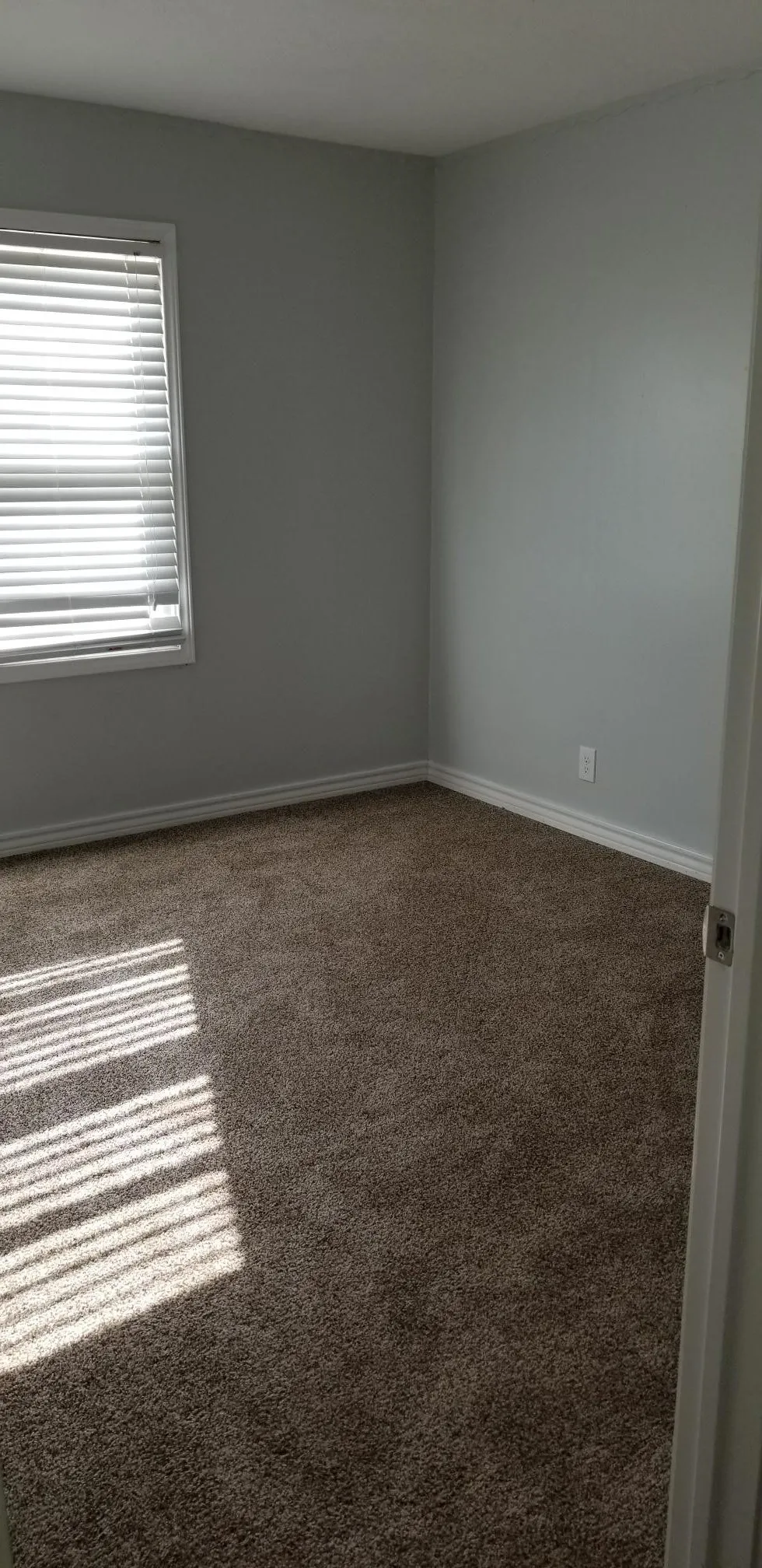 Single Family Residence For Sale in Tarrant County , 7808 Colton Drive, White Settlement, Texas 76108, 4 Bedroom, 1 Bathroom, 2 Garage spaces, 1,382 Sqft, built in 1949, Preowned, mls#21205878, Real Estate Agent in White Settlement, Homes For Sale in Tarrant county, Homes For Sale in White Settlement, Realtor in White Settlement Texas, Real Estate Brokerage Independent Realty Texas, Luminita Cordes Realtor