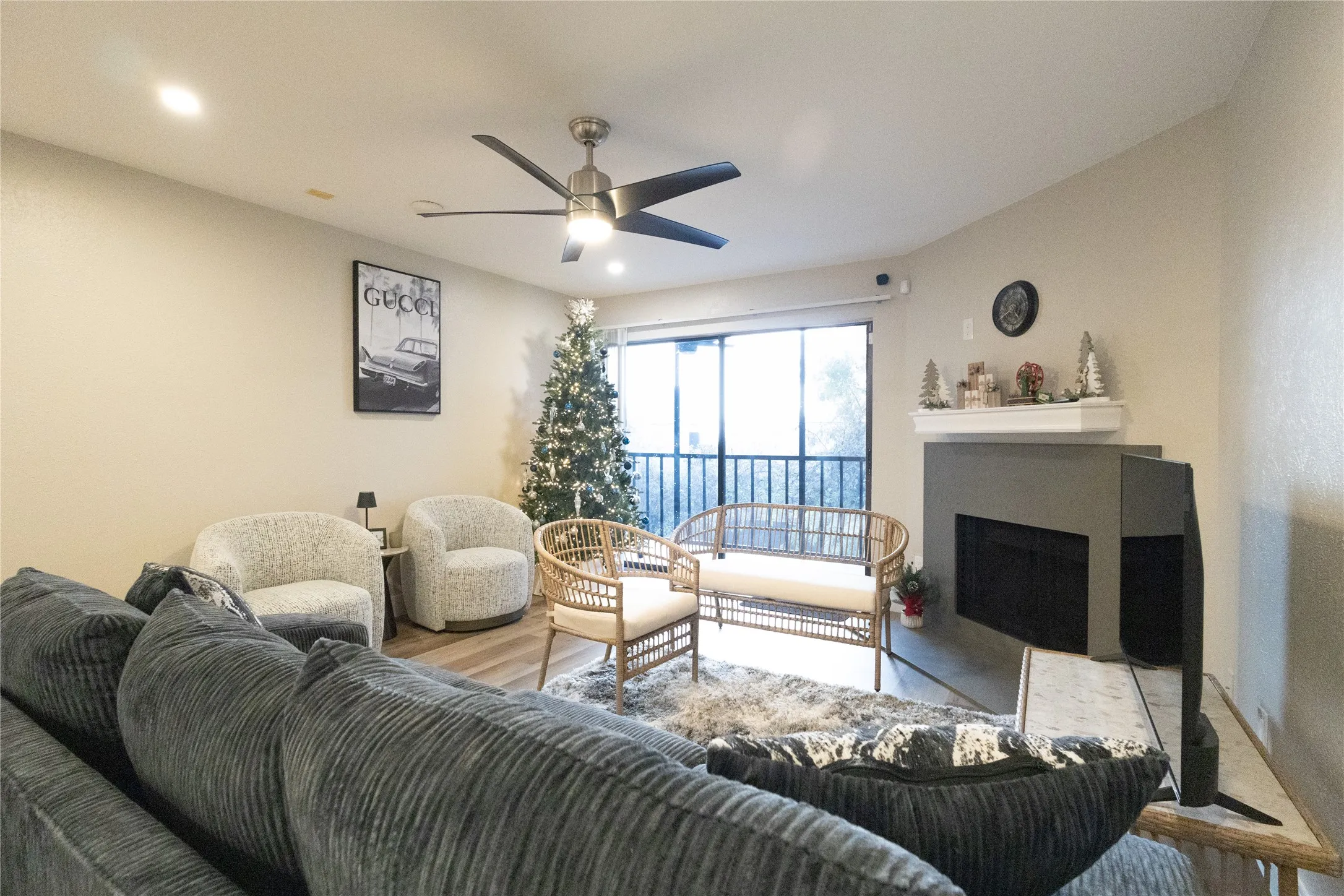 Condominium For Sale in Dallas County , 11460 Audelia Road 276, Dallas, Texas 75243, 2 Bedroom, 2 Bathroom, Garage spaces, 985 Sqft, built in 1980, mls#21205883, Real Estate Agent in Dallas, Homes For Sale in Dallas county, Homes For Sale in Dallas, Realtor in Dallas Texas, Real Estate Brokerage Independent Realty Texas, Luminita Cordes Realtor