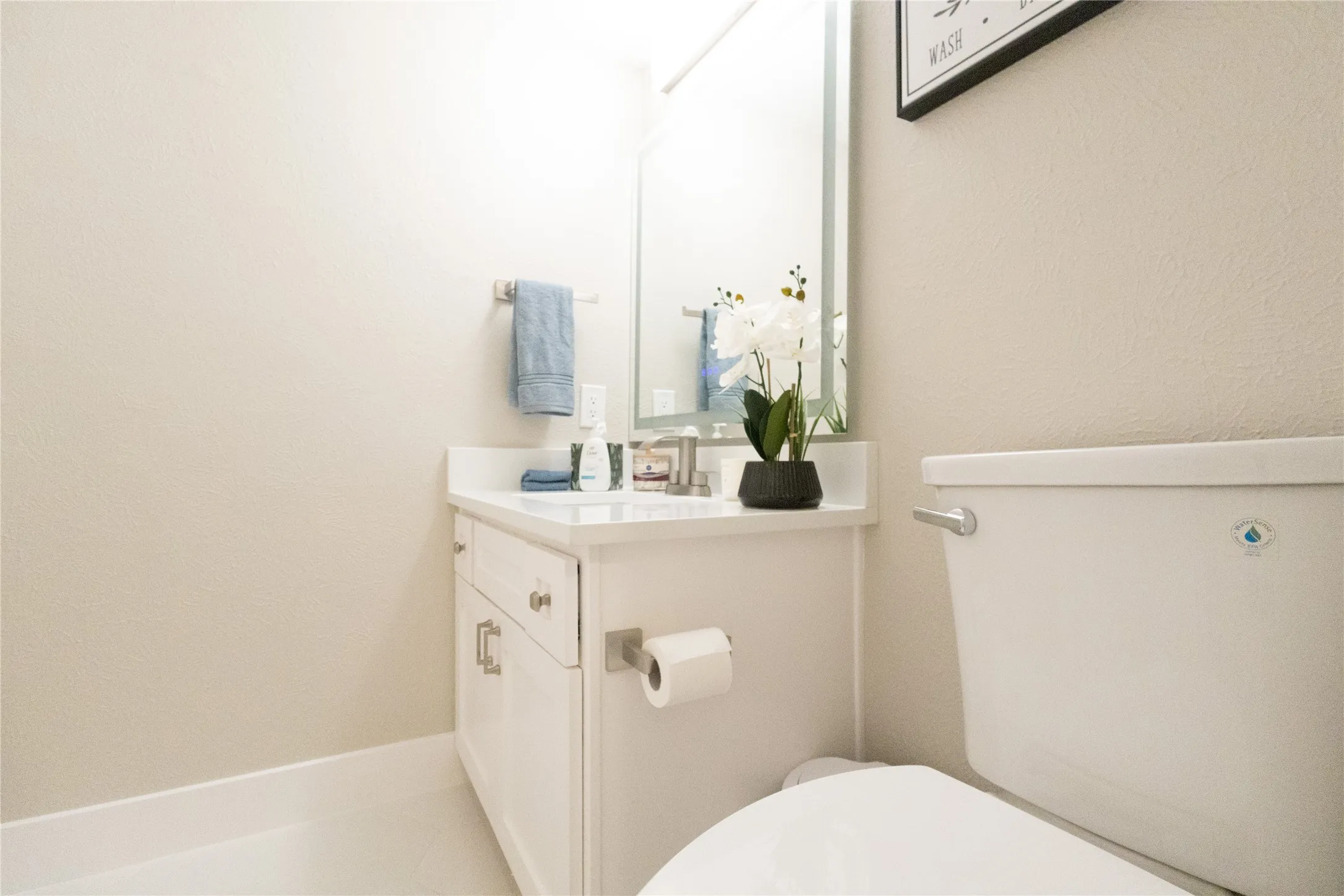 Condominium For Sale in Dallas County , 11460 Audelia Road 276, Dallas, Texas 75243, 2 Bedroom, 2 Bathroom, Garage spaces, 985 Sqft, built in 1980, mls#21205883, Real Estate Agent in Dallas, Homes For Sale in Dallas county, Homes For Sale in Dallas, Realtor in Dallas Texas, Real Estate Brokerage Independent Realty Texas, Luminita Cordes Realtor