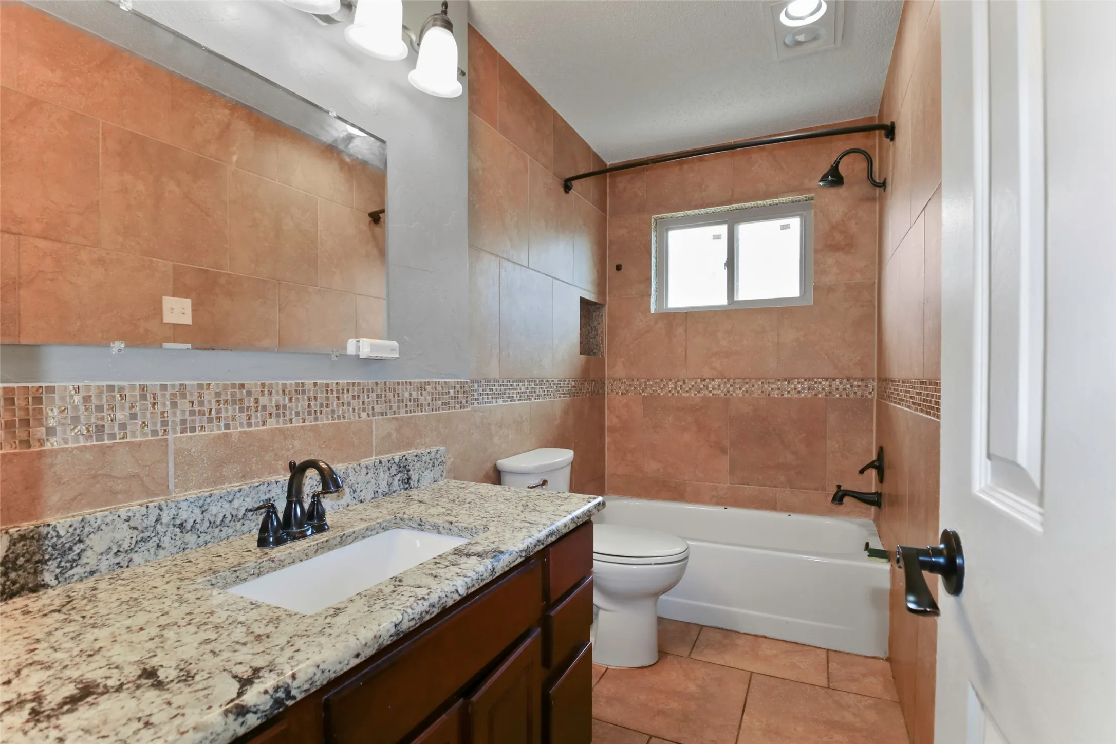 Single Family Residence For Sale in Dallas County , 920 Micarta Drive, Mesquite, Texas 75181, 3 Bedroom, 2 Bathroom, 2 Garage spaces, 1,649 Sqft, built in 1987, Preowned, mls#21205922, Real Estate Agent in Mesquite, Homes For Sale in Dallas county, Homes For Sale in Mesquite, Realtor in Mesquite Texas, Real Estate Brokerage Independent Realty Texas, Luminita Cordes Realtor
