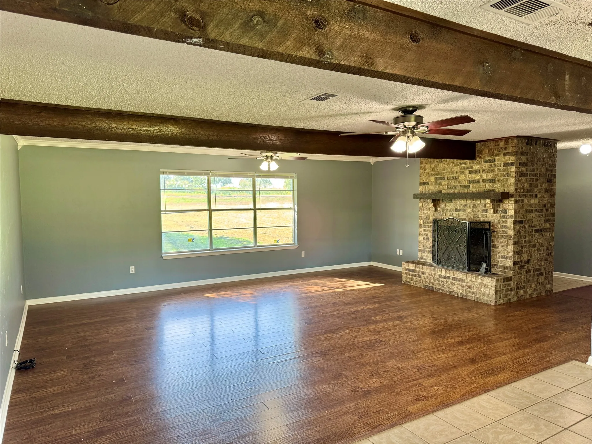 Single Family Residence For Sale in Wise County , 4170 S Fm 51, Decatur, Texas 76234, 3 Bedroom, 2 Bathroom, 2 Garage spaces, 2,010 Sqft, built in 1980, mls#21205963, Real Estate Agent in Decatur, Homes For Sale in Wise county, Homes For Sale in Decatur, Realtor in Decatur Texas, Real Estate Brokerage Independent Realty Texas, Luminita Cordes Realtor