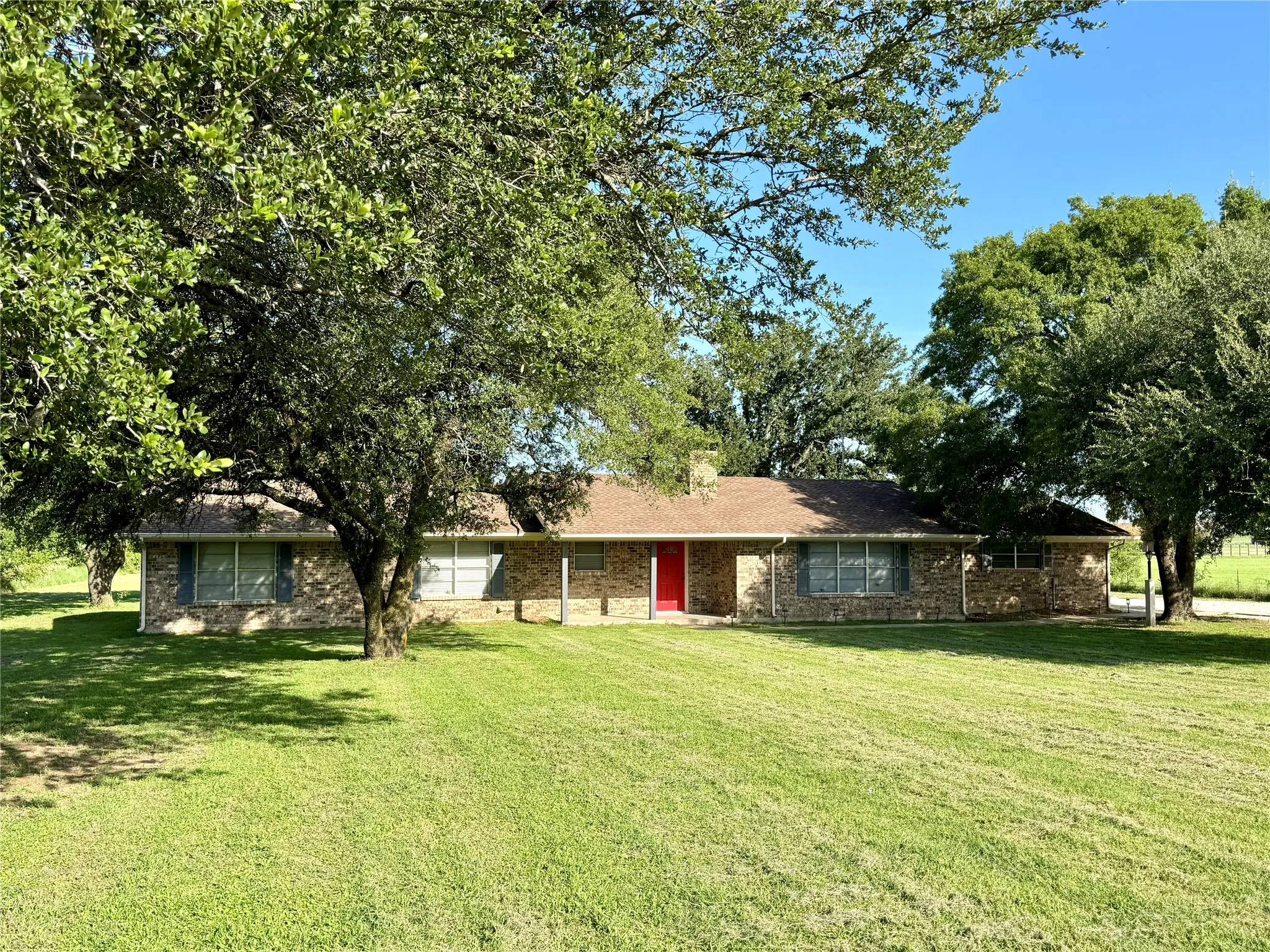 Single Family Residence For Sale in Wise County , 4170 S Fm 51, Decatur, Texas 76234, 3 Bedroom, 2 Bathroom, 2 Garage spaces, 2,010 Sqft, built in 1980, mls#21205963, Real Estate Agent in Decatur, Homes For Sale in Wise county, Homes For Sale in Decatur, Realtor in Decatur Texas, Real Estate Brokerage Independent Realty Texas, Luminita Cordes Realtor