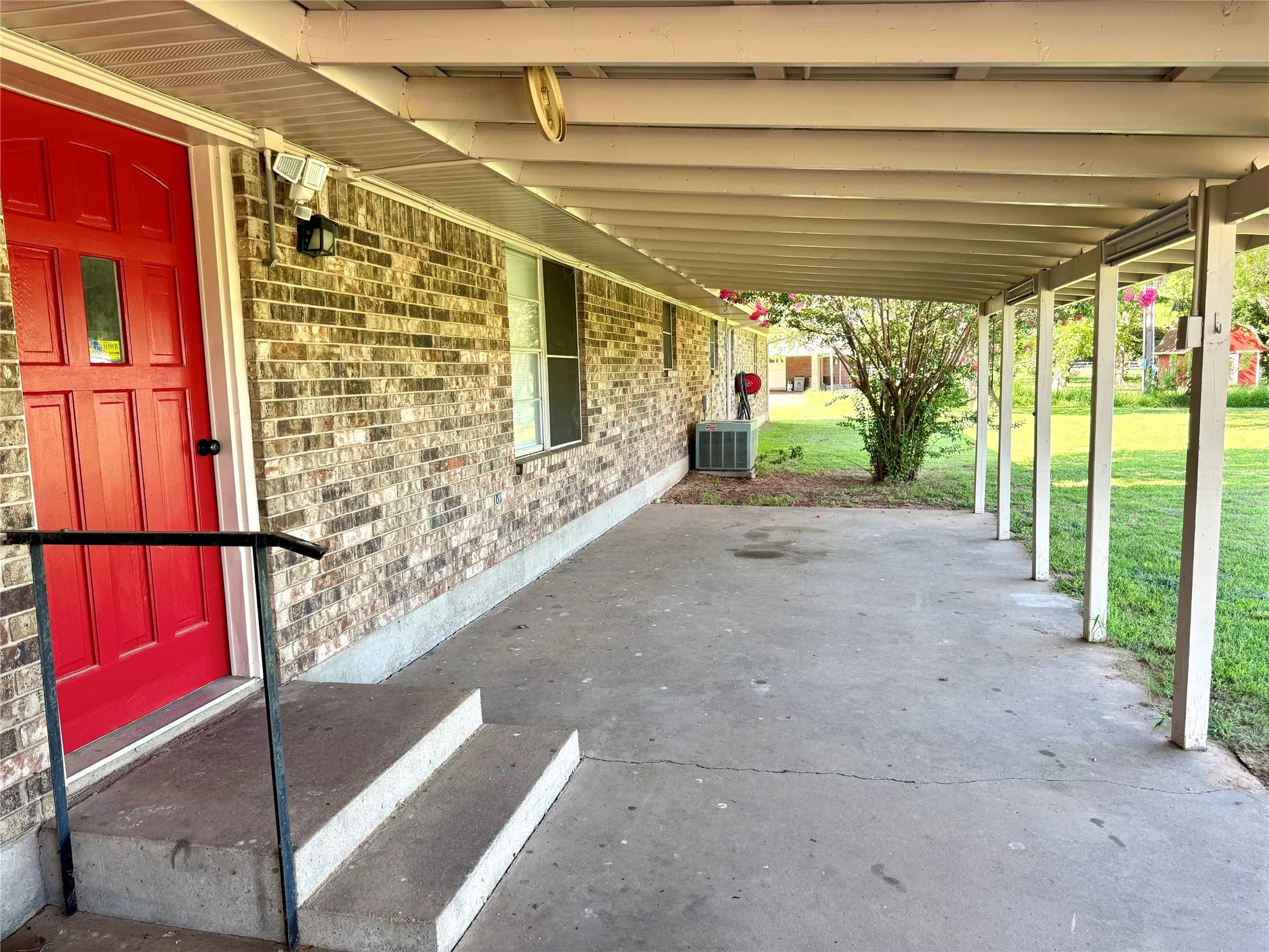 Single Family Residence For Sale in Wise County , 4170 S Fm 51, Decatur, Texas 76234, 3 Bedroom, 2 Bathroom, 2 Garage spaces, 2,010 Sqft, built in 1980, mls#21205963, Real Estate Agent in Decatur, Homes For Sale in Wise county, Homes For Sale in Decatur, Realtor in Decatur Texas, Real Estate Brokerage Independent Realty Texas, Luminita Cordes Realtor