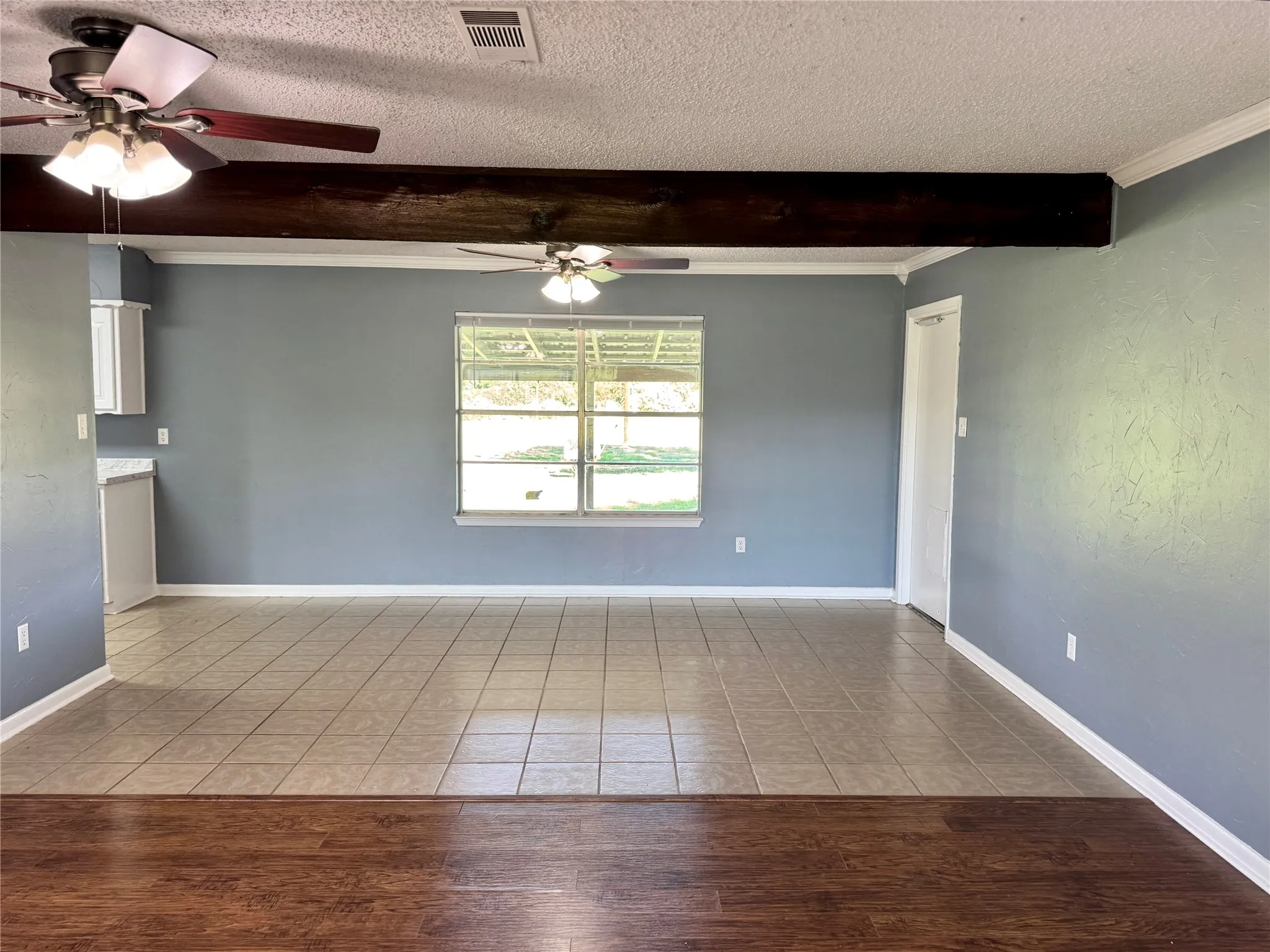 Single Family Residence For Sale in Wise County , 4170 S Fm 51, Decatur, Texas 76234, 3 Bedroom, 2 Bathroom, 2 Garage spaces, 2,010 Sqft, built in 1980, mls#21205963, Real Estate Agent in Decatur, Homes For Sale in Wise county, Homes For Sale in Decatur, Realtor in Decatur Texas, Real Estate Brokerage Independent Realty Texas, Luminita Cordes Realtor