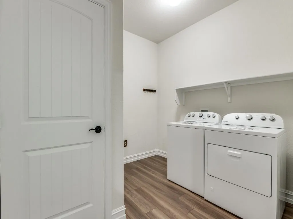 Single Family Residence For Sale in Collin County , 308 Sleepy Willow Lane, Mc Kinney, Texas 75071, 3 Bedroom, 2 Bathroom, 2 Garage spaces, 2,078 Sqft, built in 2021, mls#21197151, Real Estate Agent in Mc Kinney, Homes For Sale in Collin county, Homes For Sale in Mc Kinney, Realtor in Mc Kinney Texas, Real Estate Brokerage Independent Realty Texas, Luminita Cordes Realtor