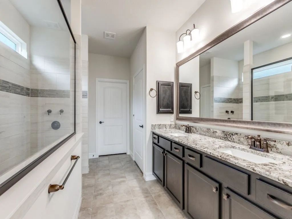 Single Family Residence For Sale in Collin County , 308 Sleepy Willow Lane, Mc Kinney, Texas 75071, 3 Bedroom, 2 Bathroom, 2 Garage spaces, 2,078 Sqft, built in 2021, mls#21197151, Real Estate Agent in Mc Kinney, Homes For Sale in Collin county, Homes For Sale in Mc Kinney, Realtor in Mc Kinney Texas, Real Estate Brokerage Independent Realty Texas, Luminita Cordes Realtor