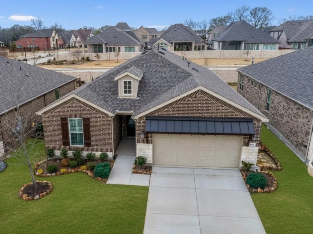 Single Family Residence For Sale in Collin County , 308 Sleepy Willow Lane, Mc Kinney, Texas 75071, 3 Bedroom, 2 Bathroom, 2 Garage spaces, 2,078 Sqft, built in 2021, mls#21197151, Real Estate Agent in Mc Kinney, Homes For Sale in Collin county, Homes For Sale in Mc Kinney, Realtor in Mc Kinney Texas, Real Estate Brokerage Independent Realty Texas, Luminita Cordes Realtor