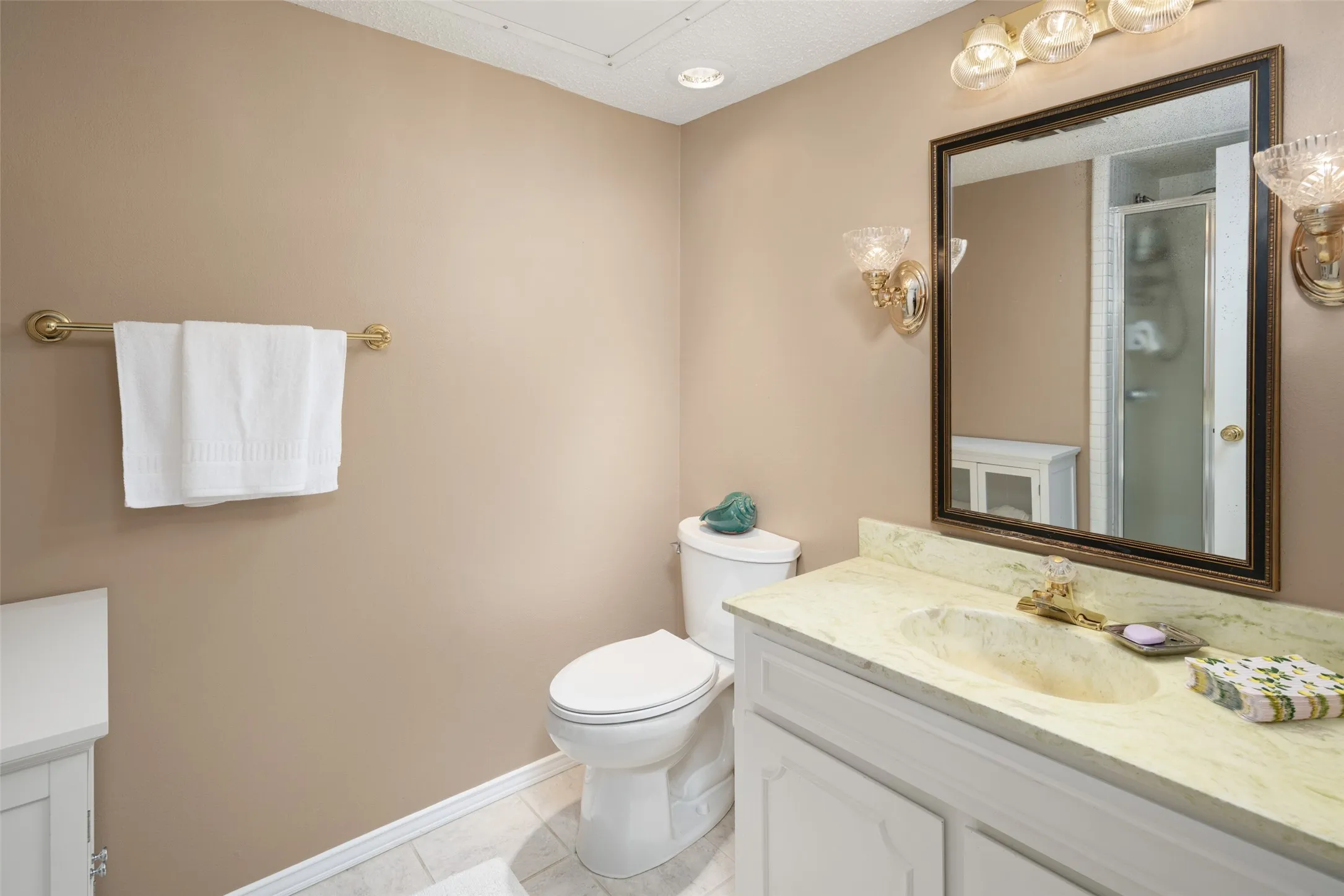 Full EnSuite Bathroom in 2nd Bedroom