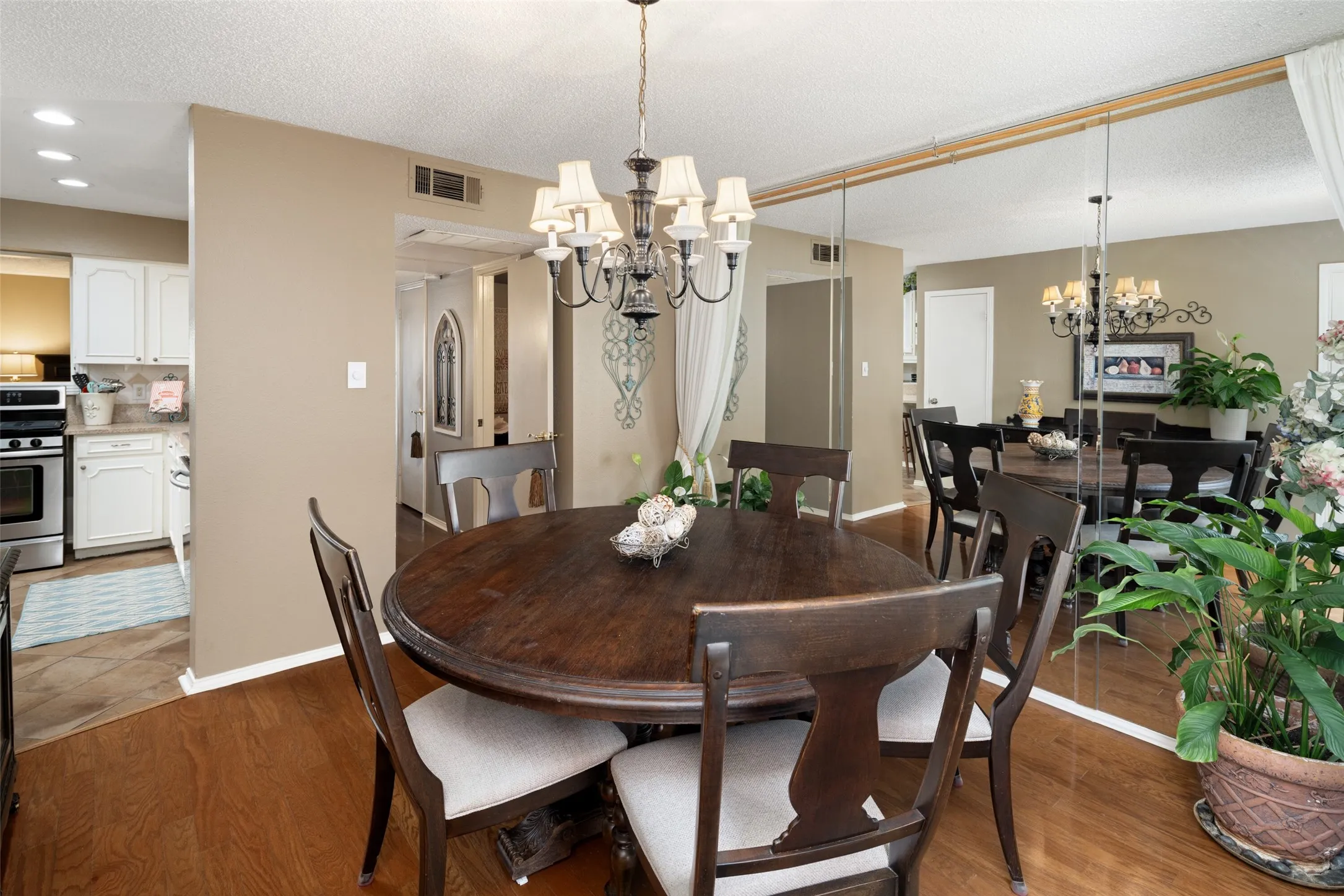 Spacious Dining Room