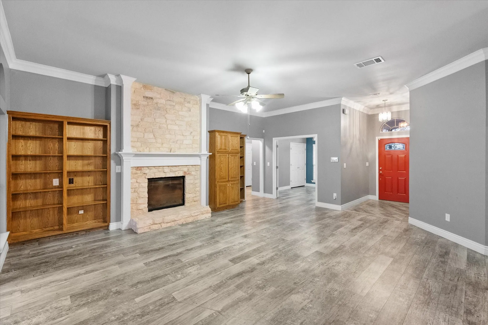 Single Family Residence For Sale in Tarrant County , 303/305 Cecile Court, Arlington, Texas 76013, 3 Bedroom, 2 Bathroom, 2 Garage spaces, 1,988 Sqft, built in 1996, mls#21199349, Real Estate Agent in Arlington, Homes For Sale in Tarrant county, Homes For Sale in Arlington, Realtor in Arlington Texas, Real Estate Brokerage Independent Realty Texas, Luminita Cordes Realtor
