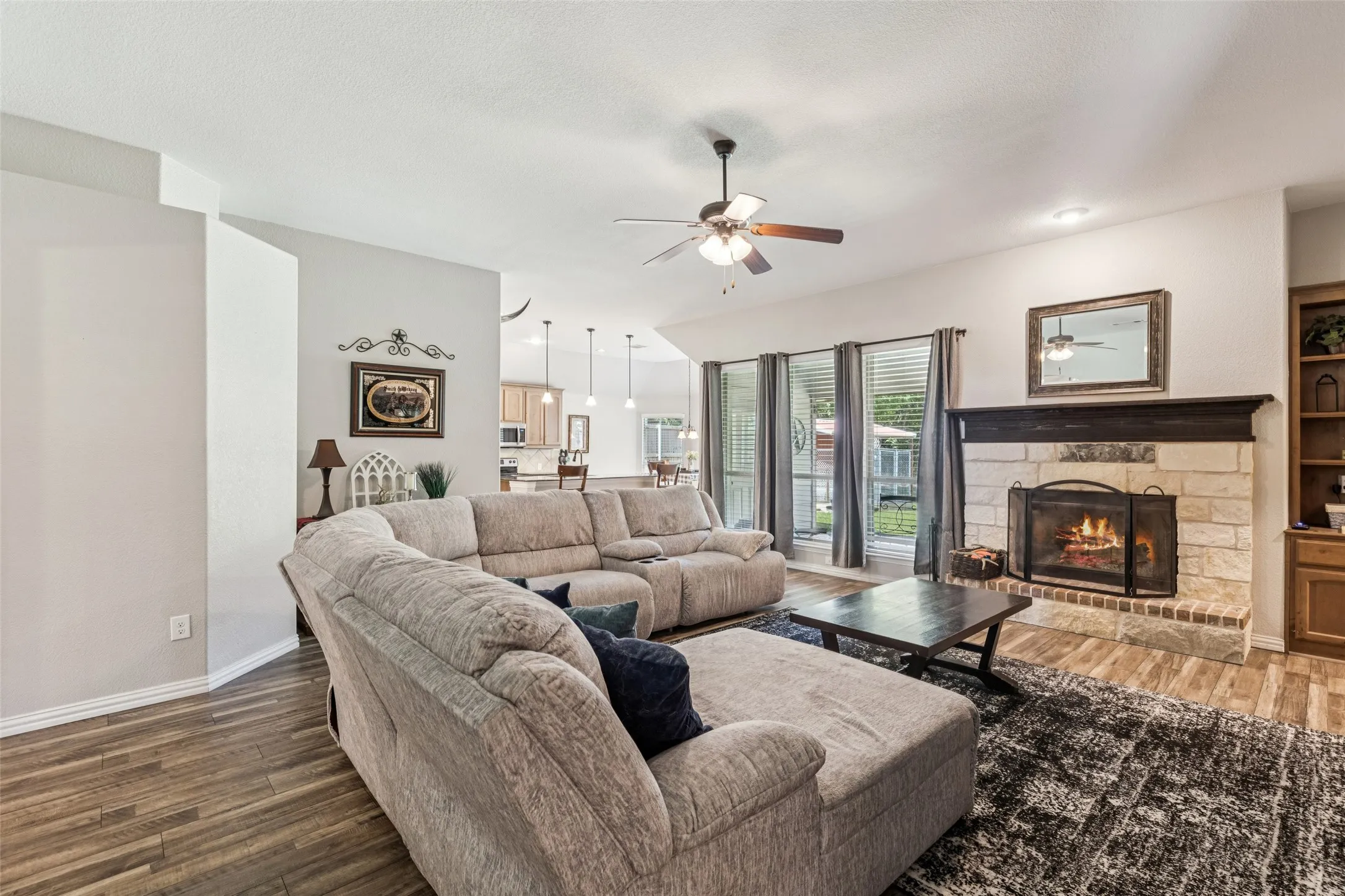 Single Family Residence For Sale in Fannin County , 1709 Yahweh, Leonard, Texas 75452, 4 Bedroom, 2 Bathroom, 2 Garage spaces, 2,002 Sqft, built in 2017, Preowned, mls#21203135, Real Estate Agent in Leonard, Homes For Sale in Fannin county, Homes For Sale in Leonard, Realtor in Leonard Texas, Real Estate Brokerage Independent Realty Texas, Luminita Cordes Realtor