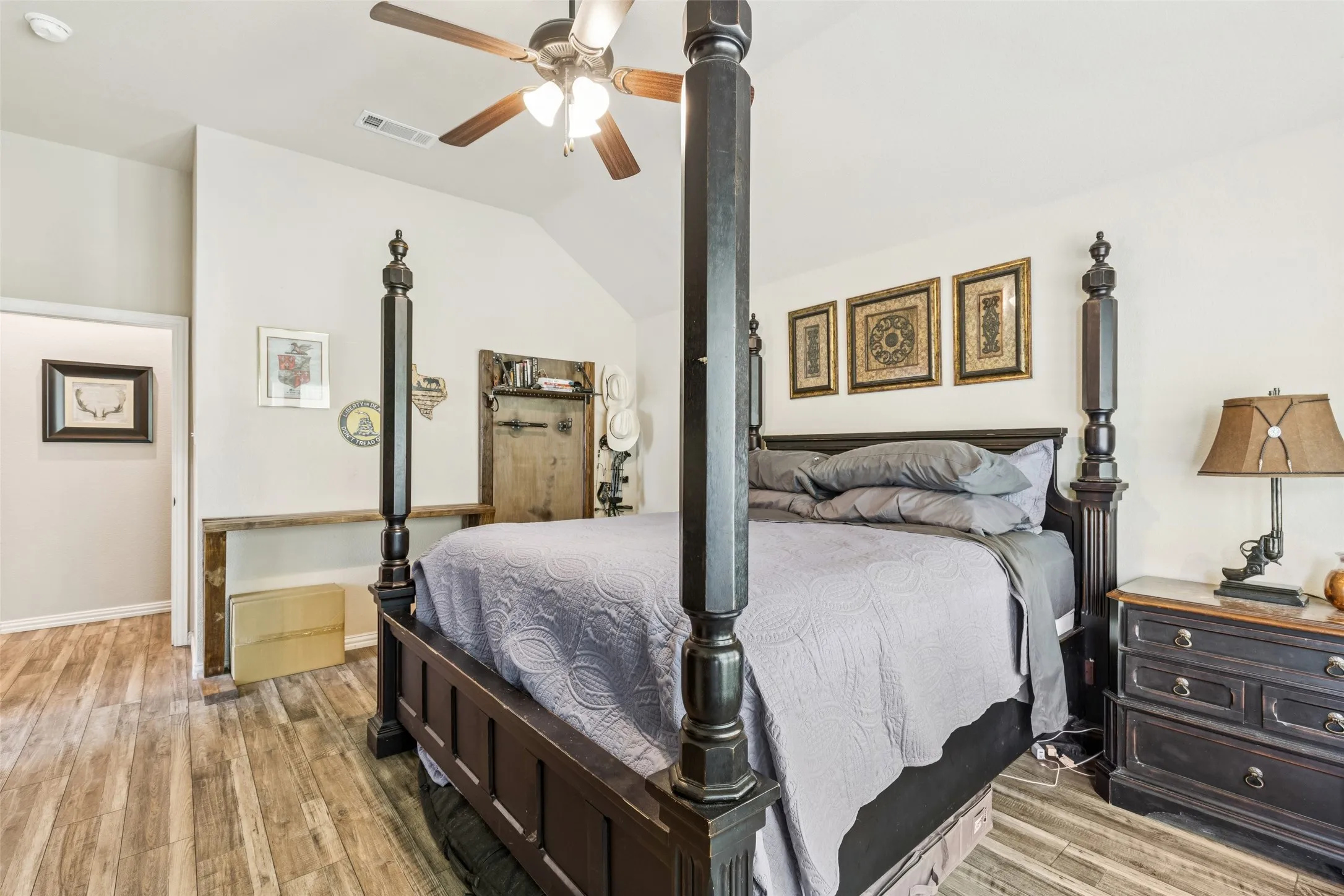 Single Family Residence For Sale in Fannin County , 1709 Yahweh, Leonard, Texas 75452, 4 Bedroom, 2 Bathroom, 2 Garage spaces, 2,002 Sqft, built in 2017, Preowned, mls#21203135, Real Estate Agent in Leonard, Homes For Sale in Fannin county, Homes For Sale in Leonard, Realtor in Leonard Texas, Real Estate Brokerage Independent Realty Texas, Luminita Cordes Realtor