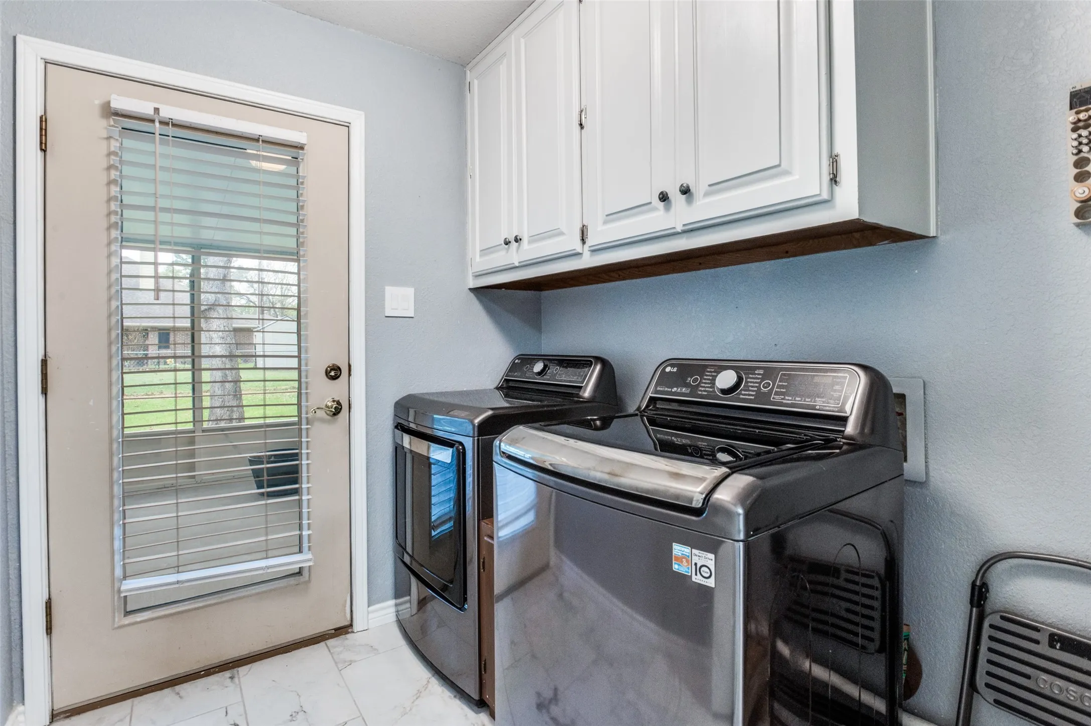 Laundry Room with access to Screened Porch