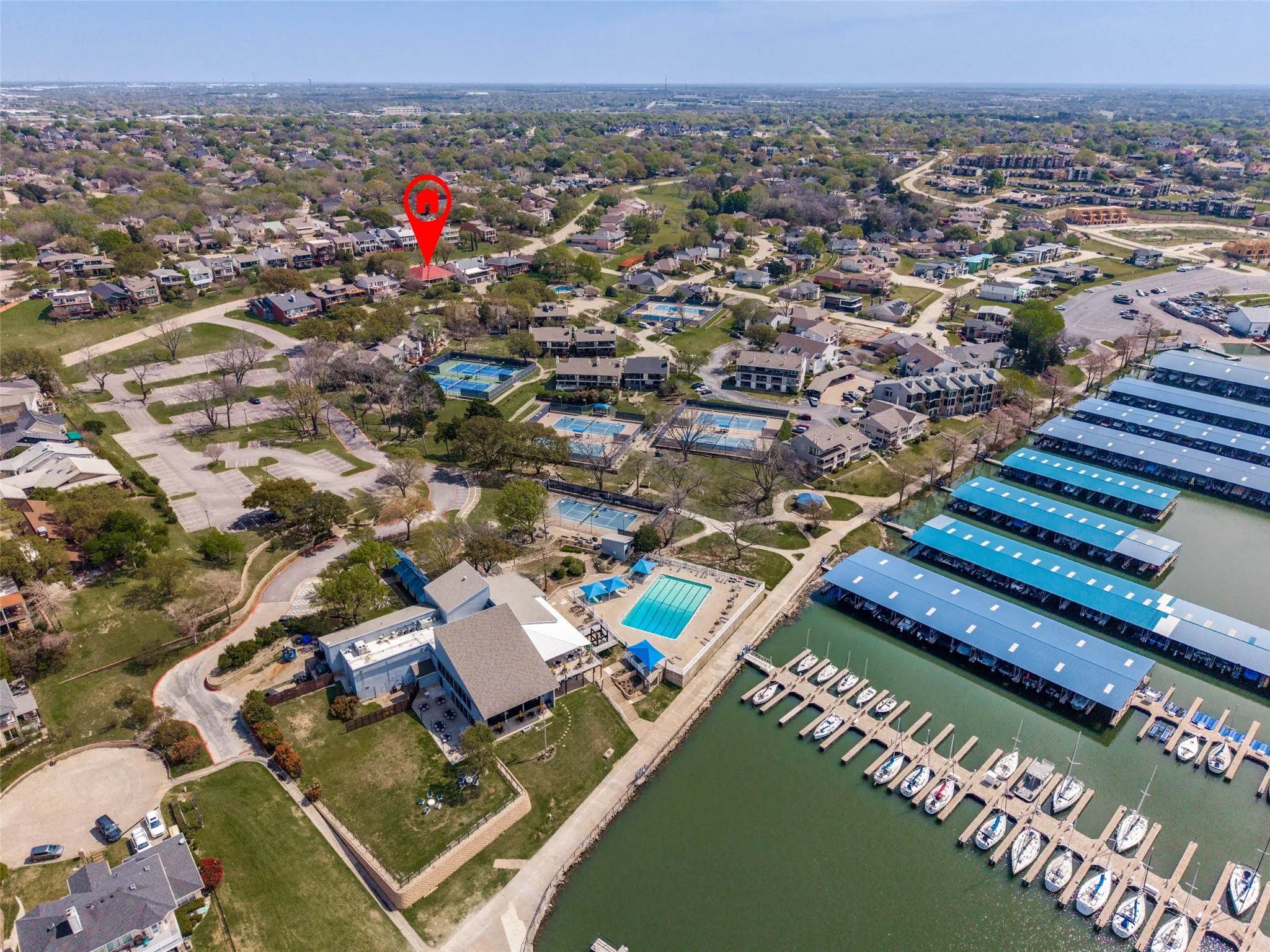 Single Family Residence For Sale in Rockwall County , 407 Yacht Club Drive, Rockwall, Texas 75032, 3 Bedrooms, 3 Bathrooms, 2 Garage spaces, 2,945 Sqft, built in 1980, Preowned, Price $465,000, mls#21162939, Real Estate Agent in Rockwall, Homes For Sale in Rockwall county, Homes For Sale in Rockwall, Realtor in Rockwall Texas, Real Estate Brokerage Independent Realty Texas, Luminita Cordes Realtor
