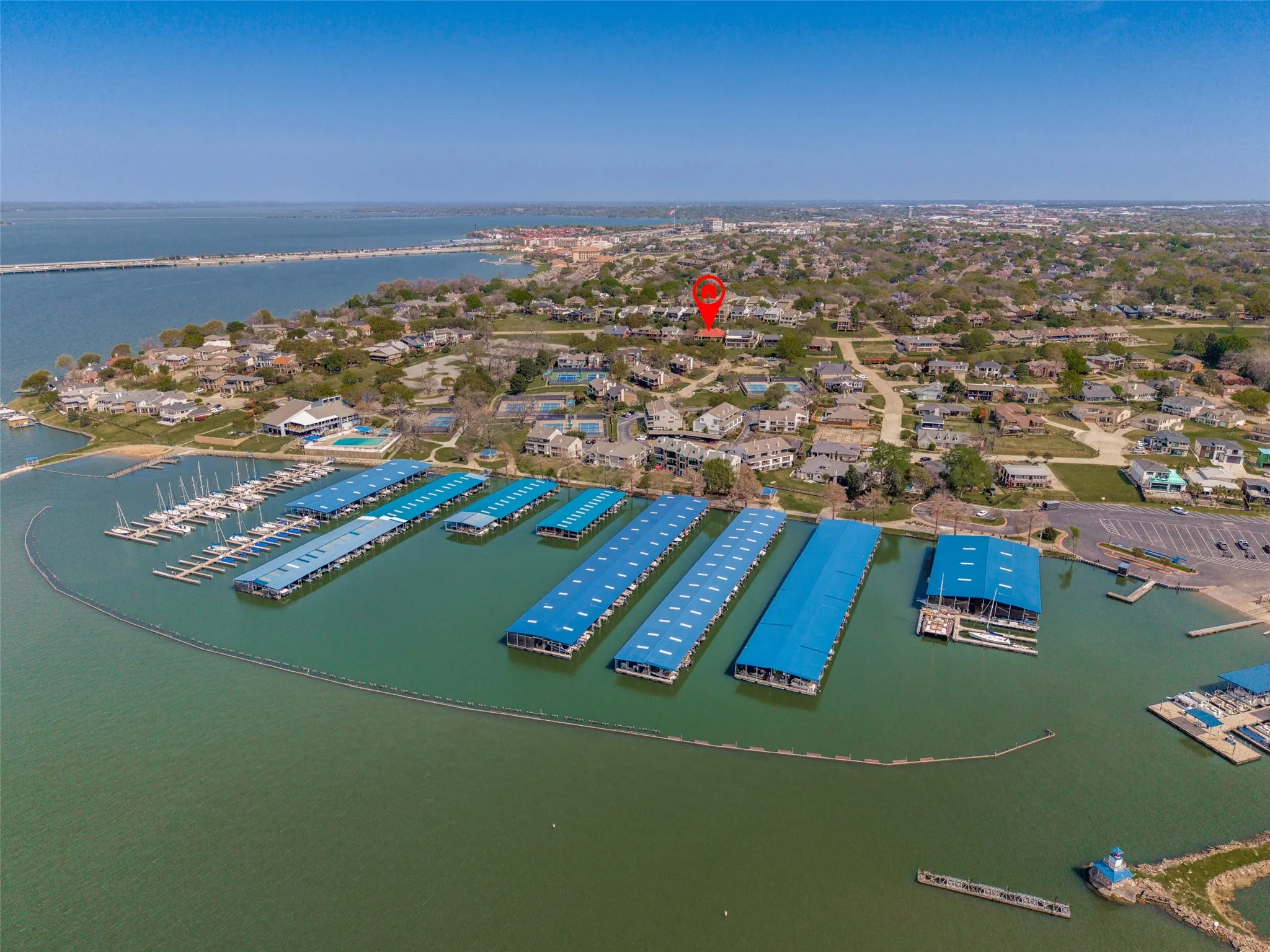 Single Family Residence For Sale in Rockwall County , 407 Yacht Club Drive, Rockwall, Texas 75032, 3 Bedrooms, 3 Bathrooms, 2 Garage spaces, 2,945 Sqft, built in 1980, Preowned, Price $465,000, mls#21162939, Real Estate Agent in Rockwall, Homes For Sale in Rockwall county, Homes For Sale in Rockwall, Realtor in Rockwall Texas, Real Estate Brokerage Independent Realty Texas, Luminita Cordes Realtor