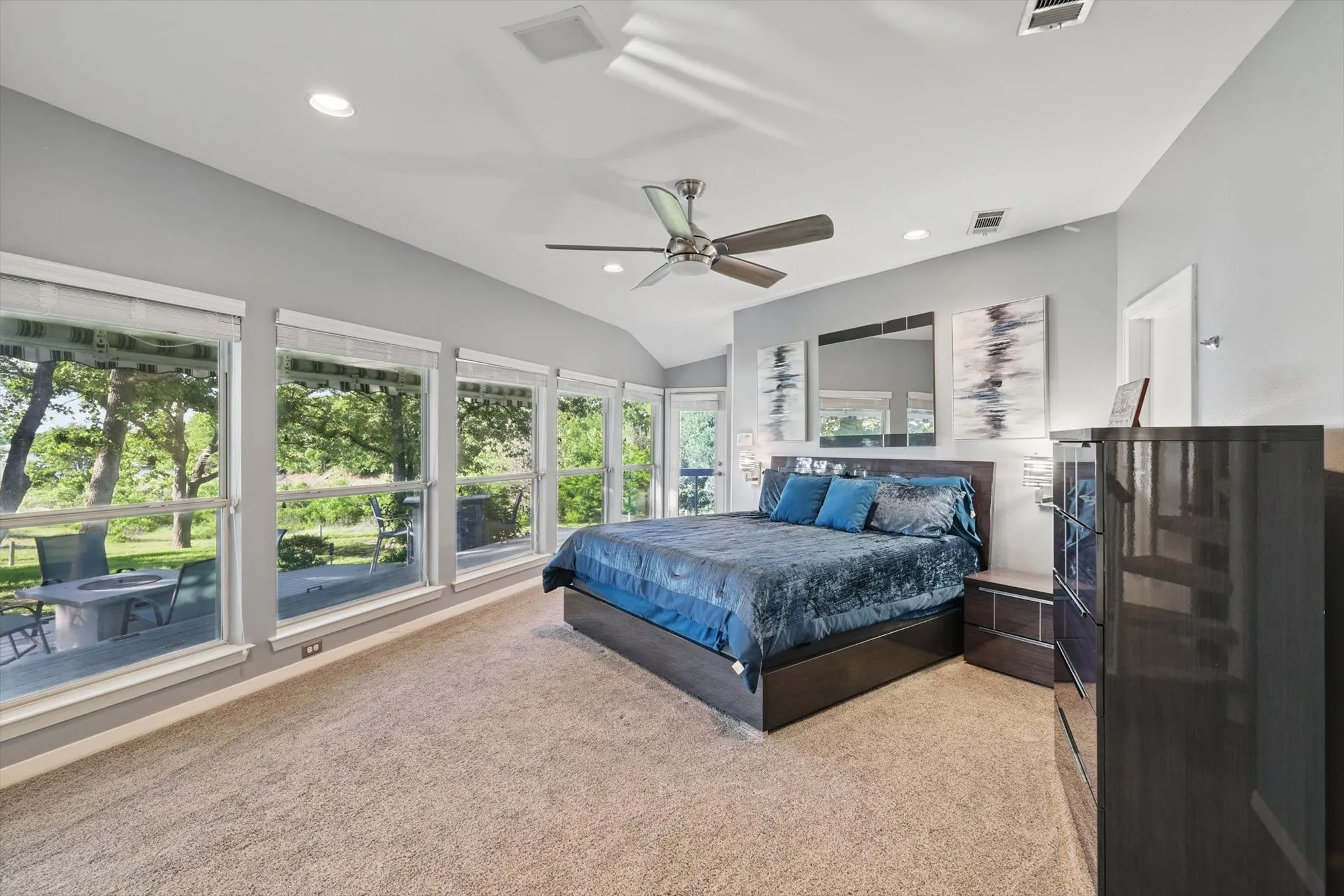 Single Family Residence For Sale in Denton County , 772 Lakewood Court, Highland Village, Texas 75077, 4 Bedroom, 5 Bathroom, 3 Garage spaces, 4,317 Sqft, built in 1992, Preowned, mls#21191250, Real Estate Agent in Highland Village, Homes For Sale in Denton county, Homes For Sale in Highland Village, Realtor in Highland Village Texas, Real Estate Brokerage Independent Realty Texas, Luminita Cordes Realtor